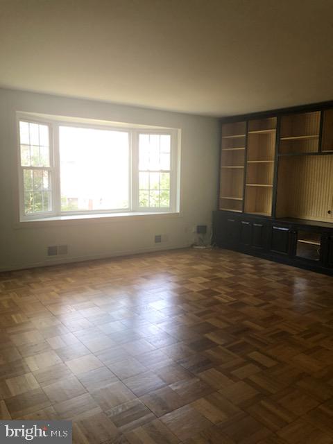 ROCKVILLE - Residential Lease