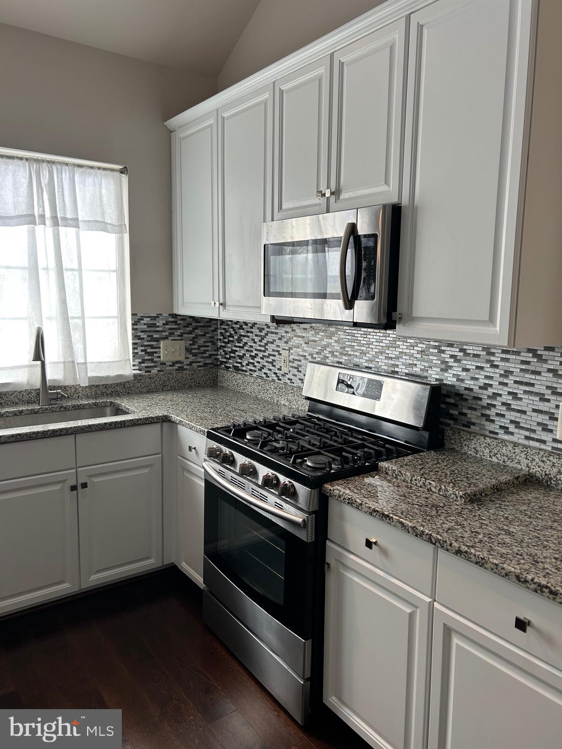 DOMINION STATION - Residential