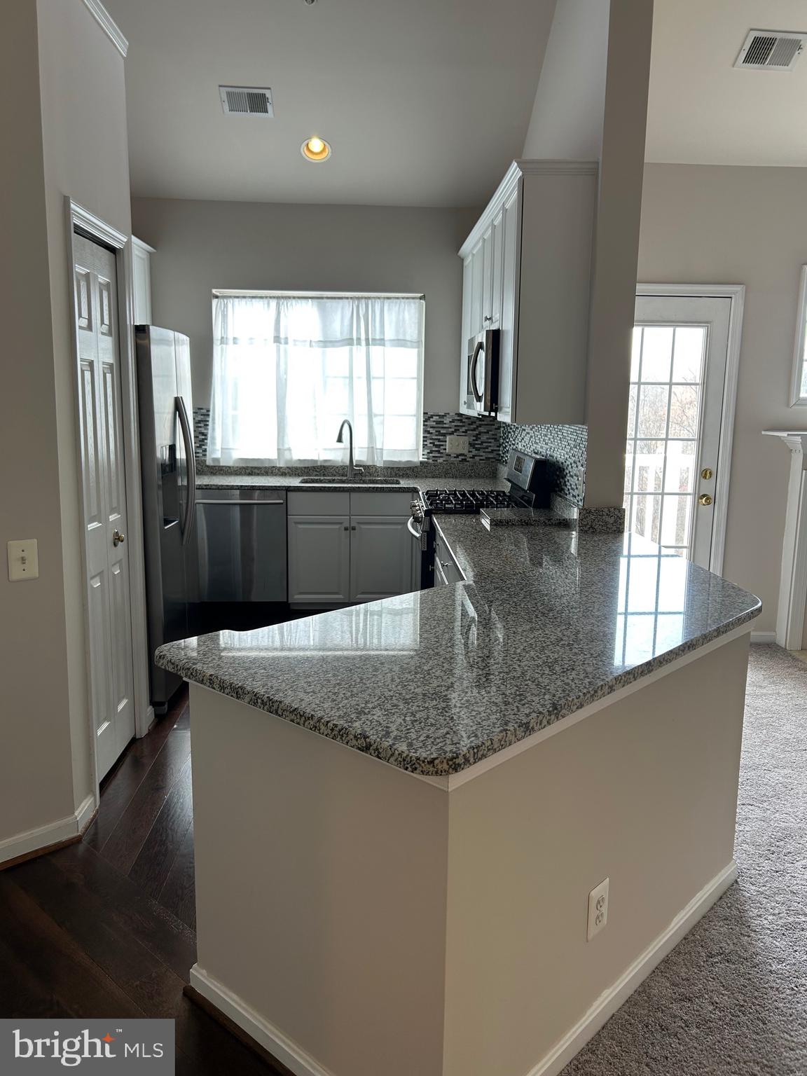 DOMINION STATION - Residential