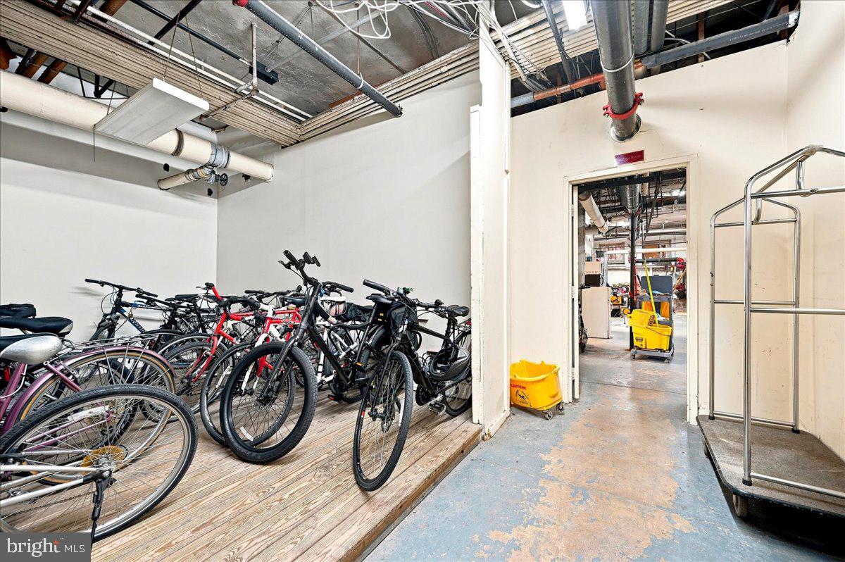 250 S 13TH STREET 00 11E