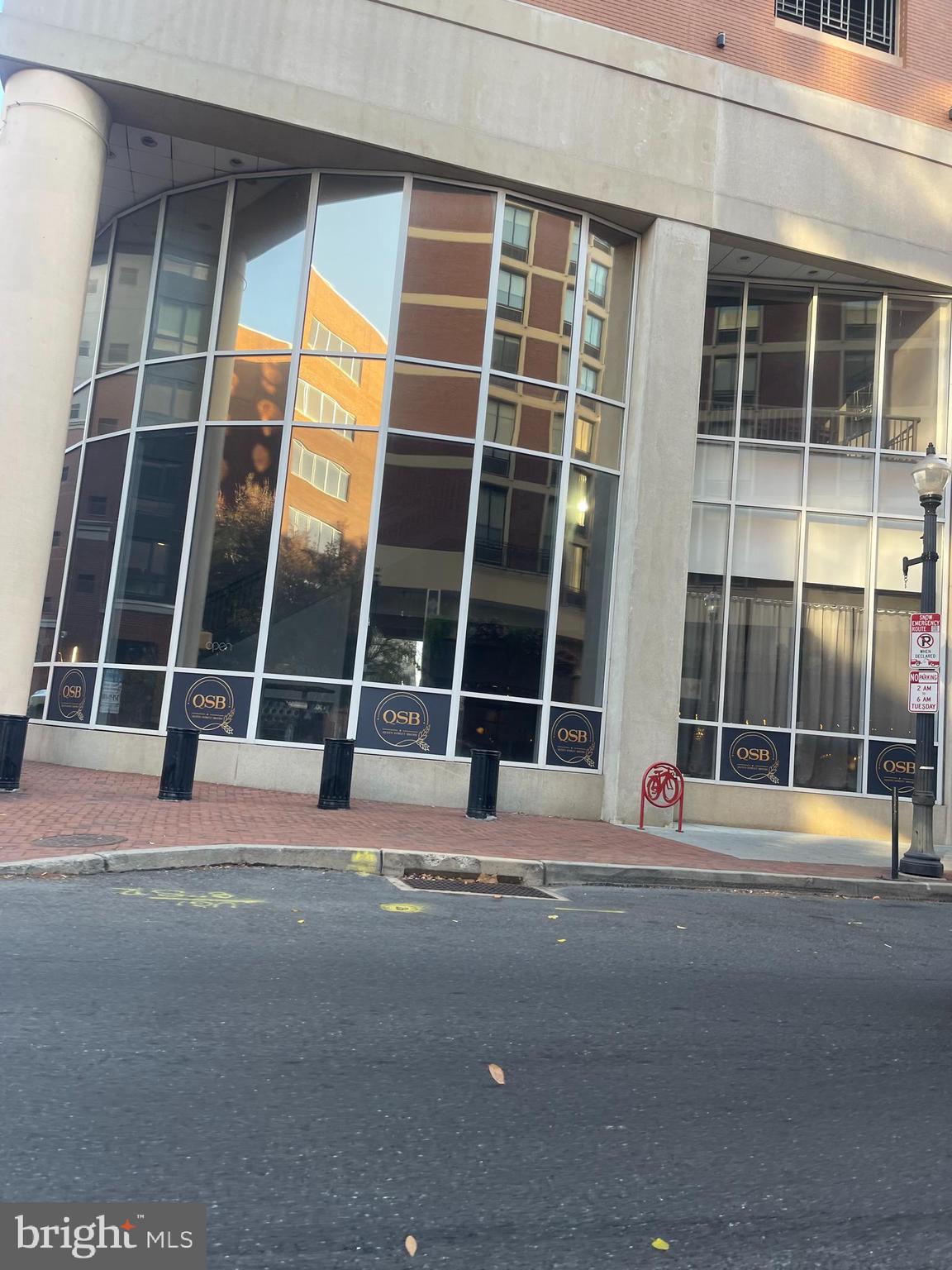 201 N QUEEN STREET