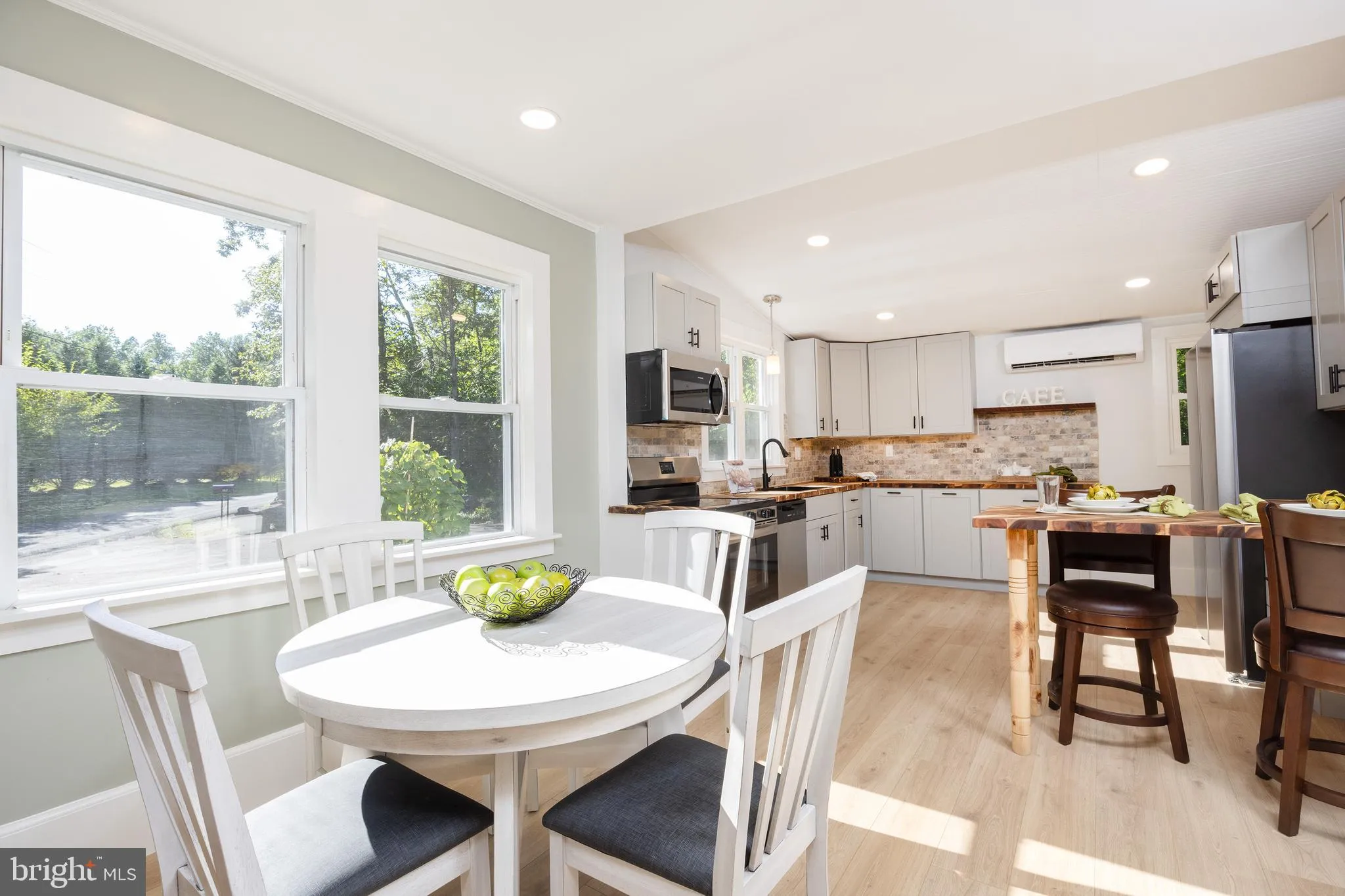 Ottsville, Pennsylvania 18942, United States, 2 Bedrooms Bedrooms, ,2 BathroomsBathrooms,Residential,Active,215788