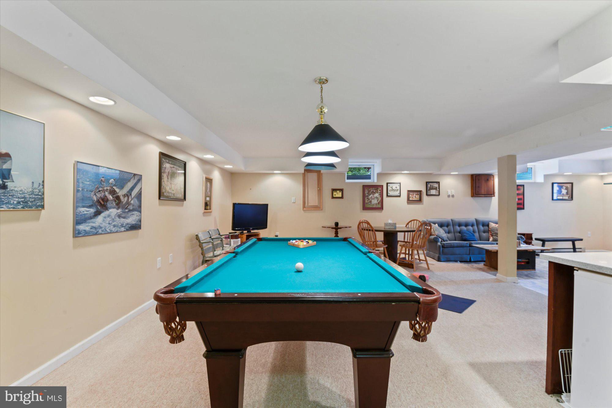 GREEN HILL MANOR - Residential