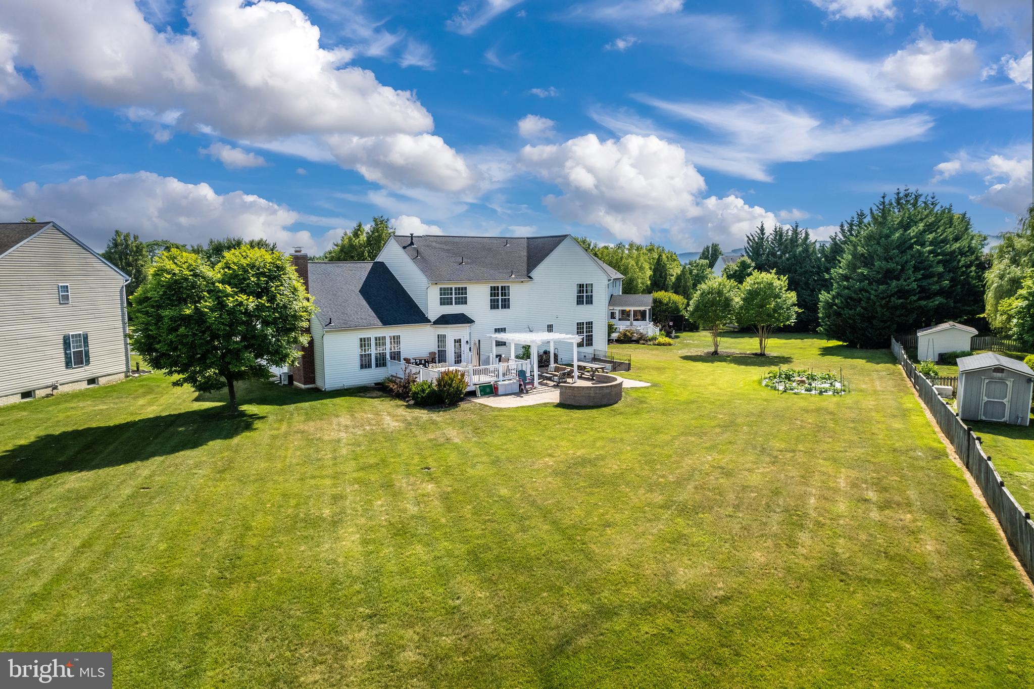 GREEN HILL MANOR - Residential