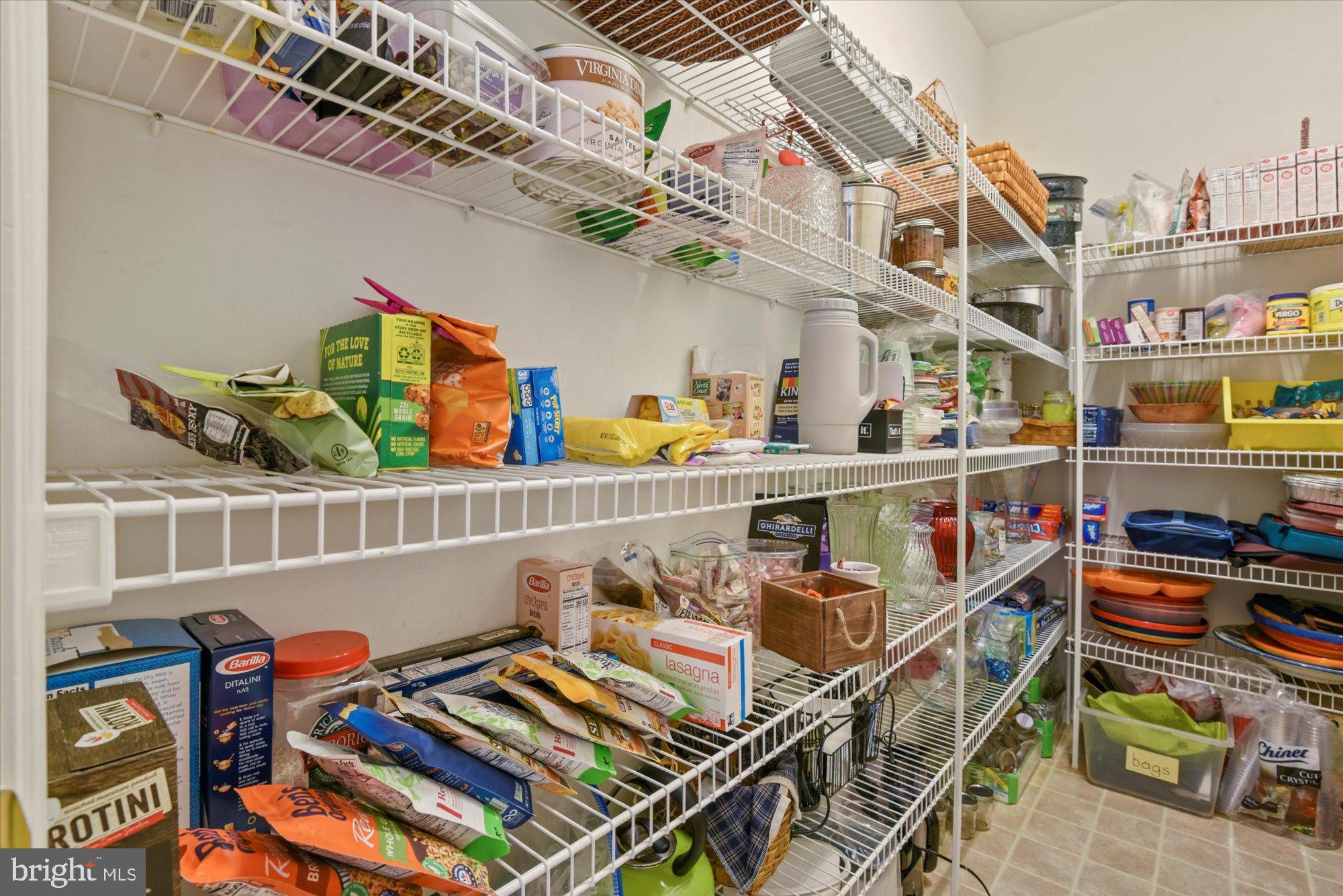 GREEN HILL MANOR - Residential