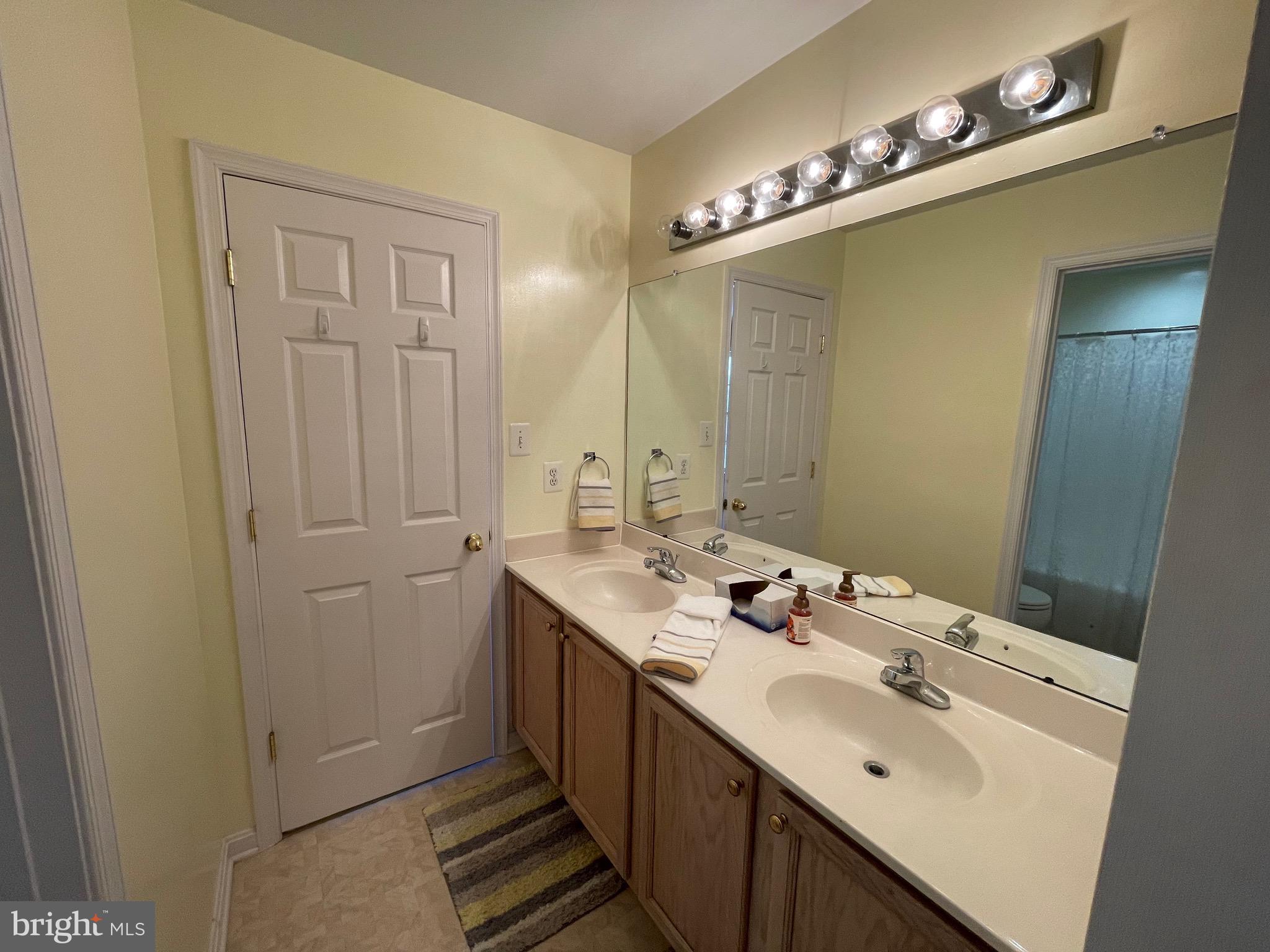 GREEN HILL MANOR - Residential