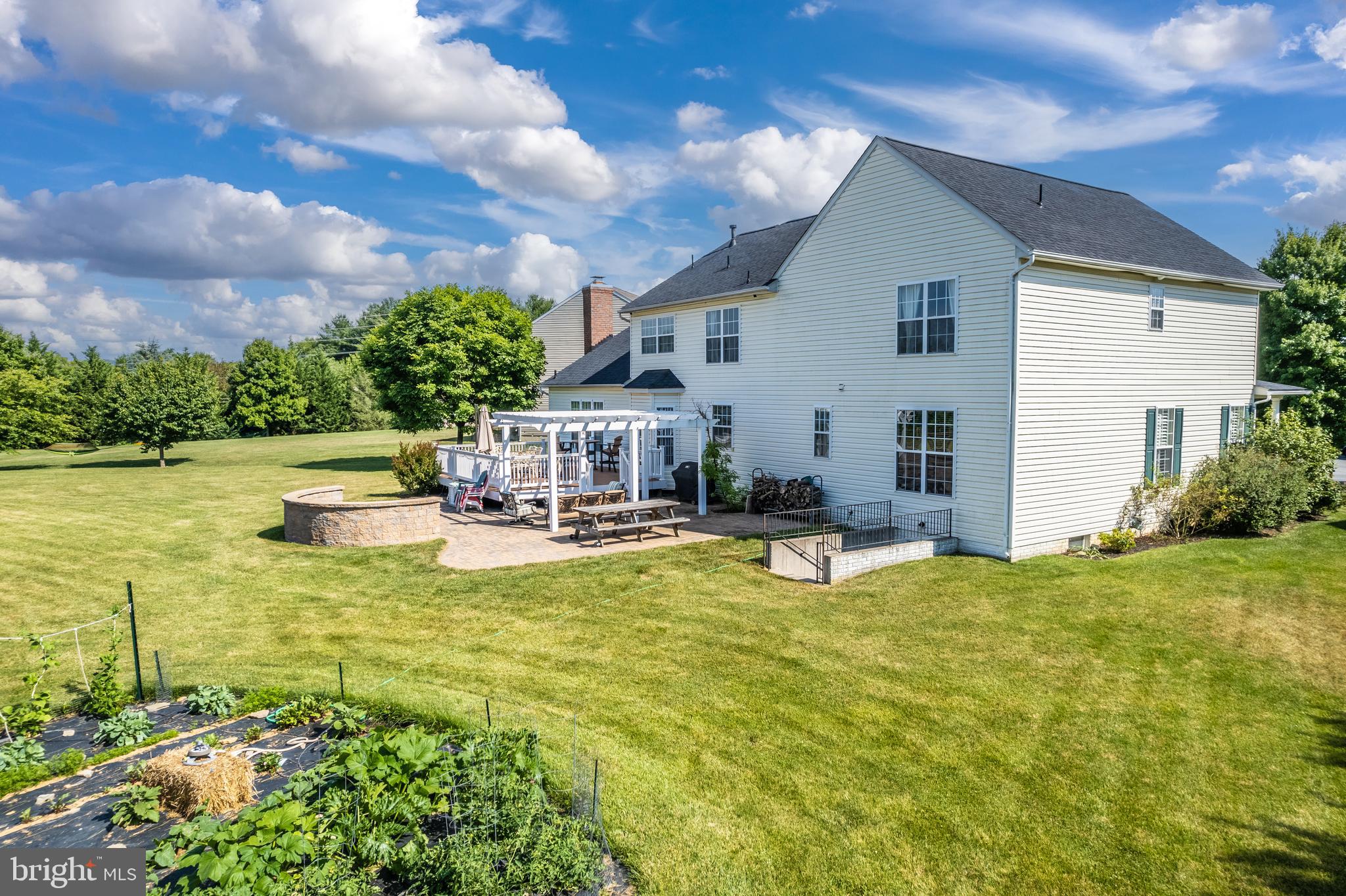 GREEN HILL MANOR - Residential