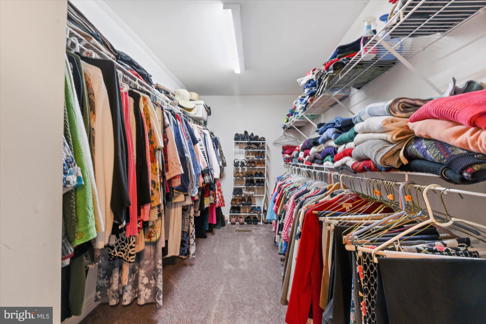 GREEN HILL MANOR - Residential