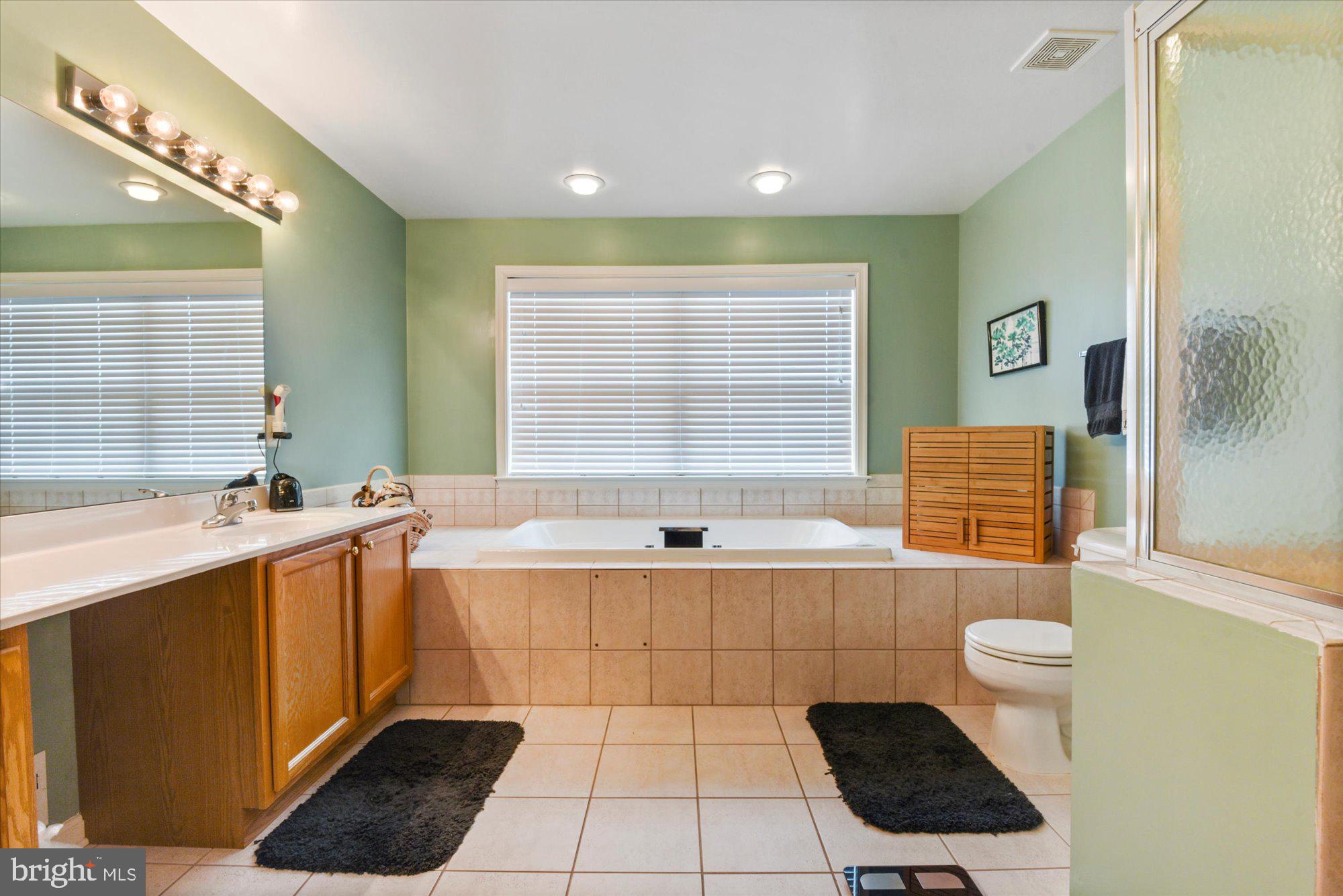 GREEN HILL MANOR - Residential