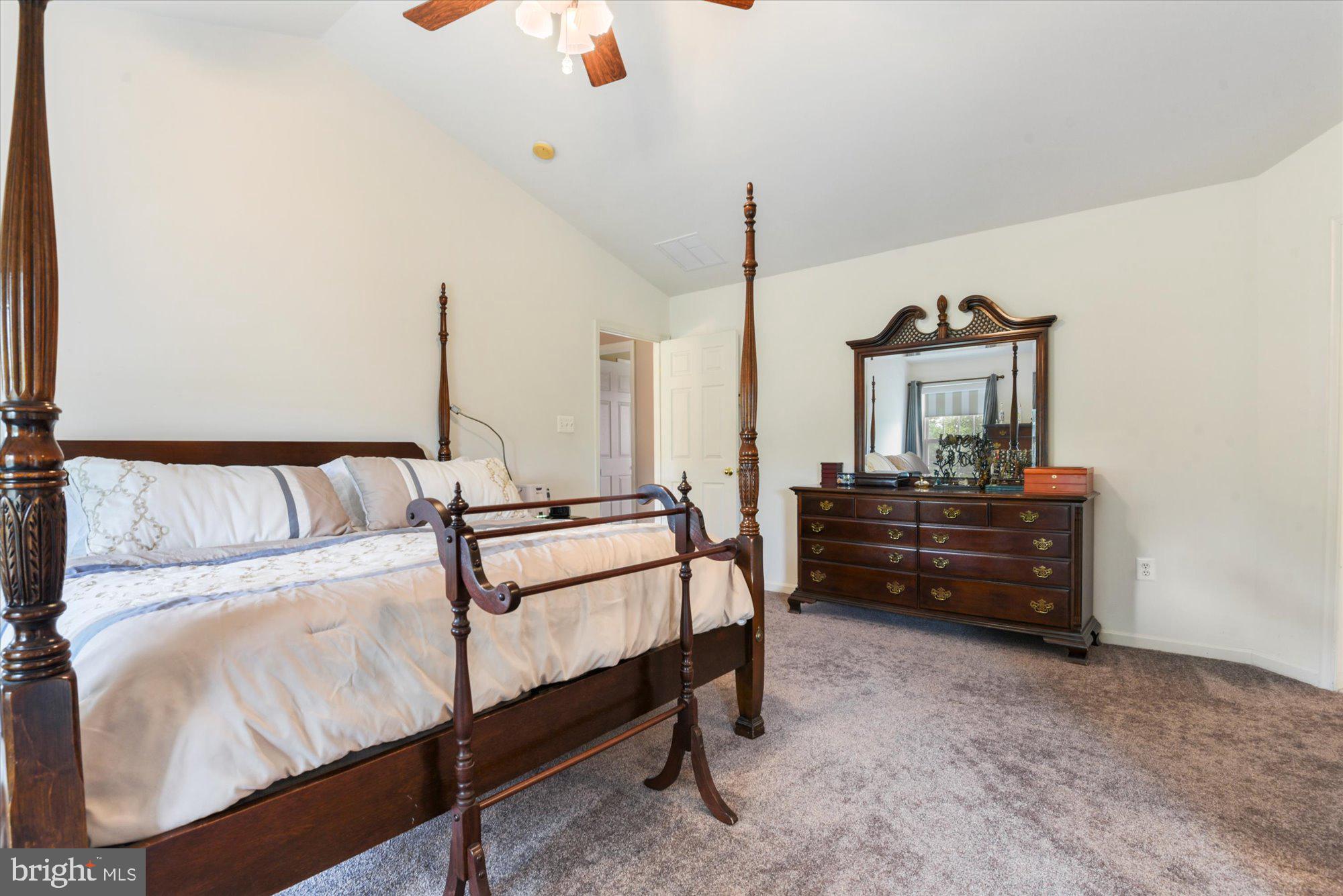 GREEN HILL MANOR - Residential