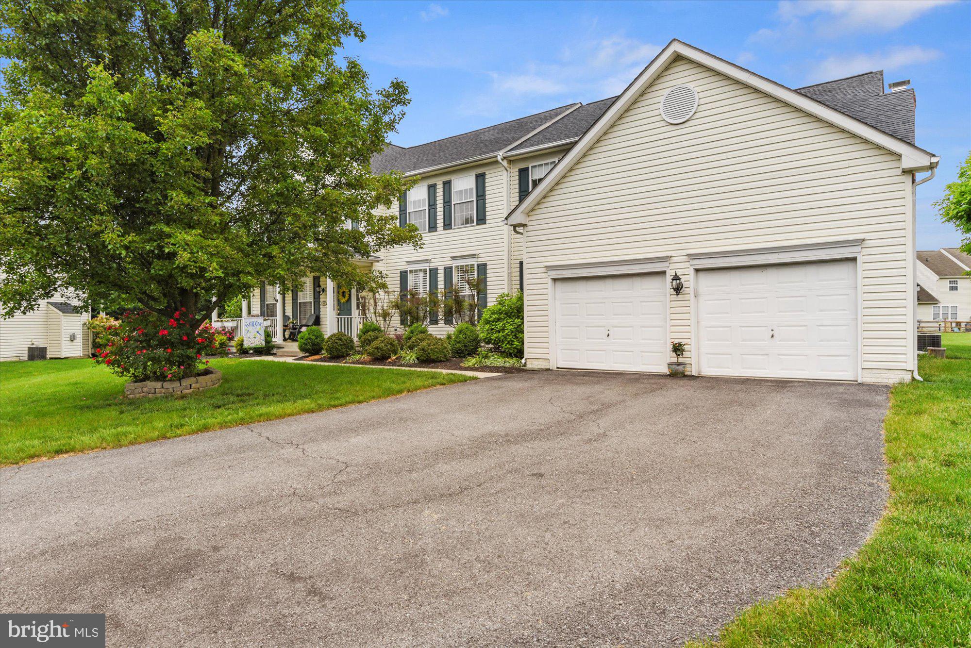 GREEN HILL MANOR - Residential