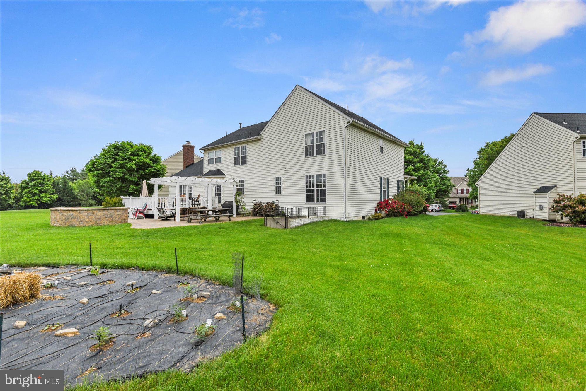 GREEN HILL MANOR - Residential