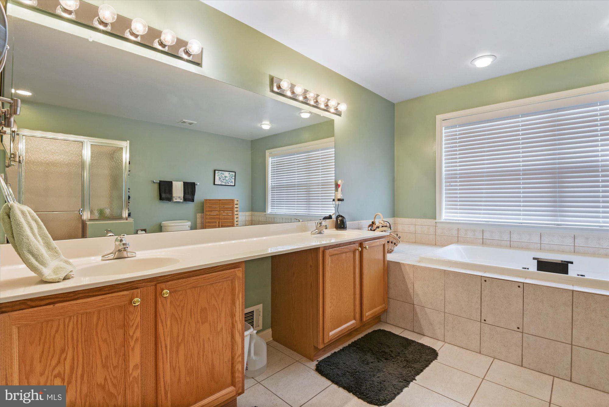 GREEN HILL MANOR - Residential