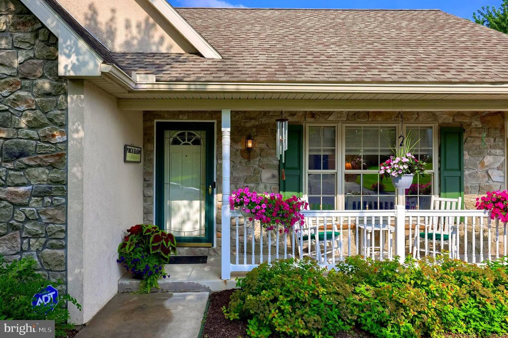 Photo of 23 Field Lane, LITITZ, PA 17543 (MLS # PALA2073446)