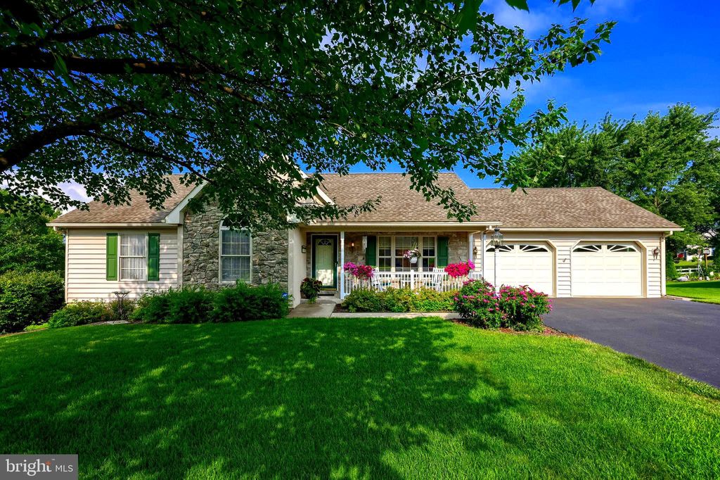 Photo of 23 Field Lane, LITITZ, PA 17543 (MLS # PALA2073446)