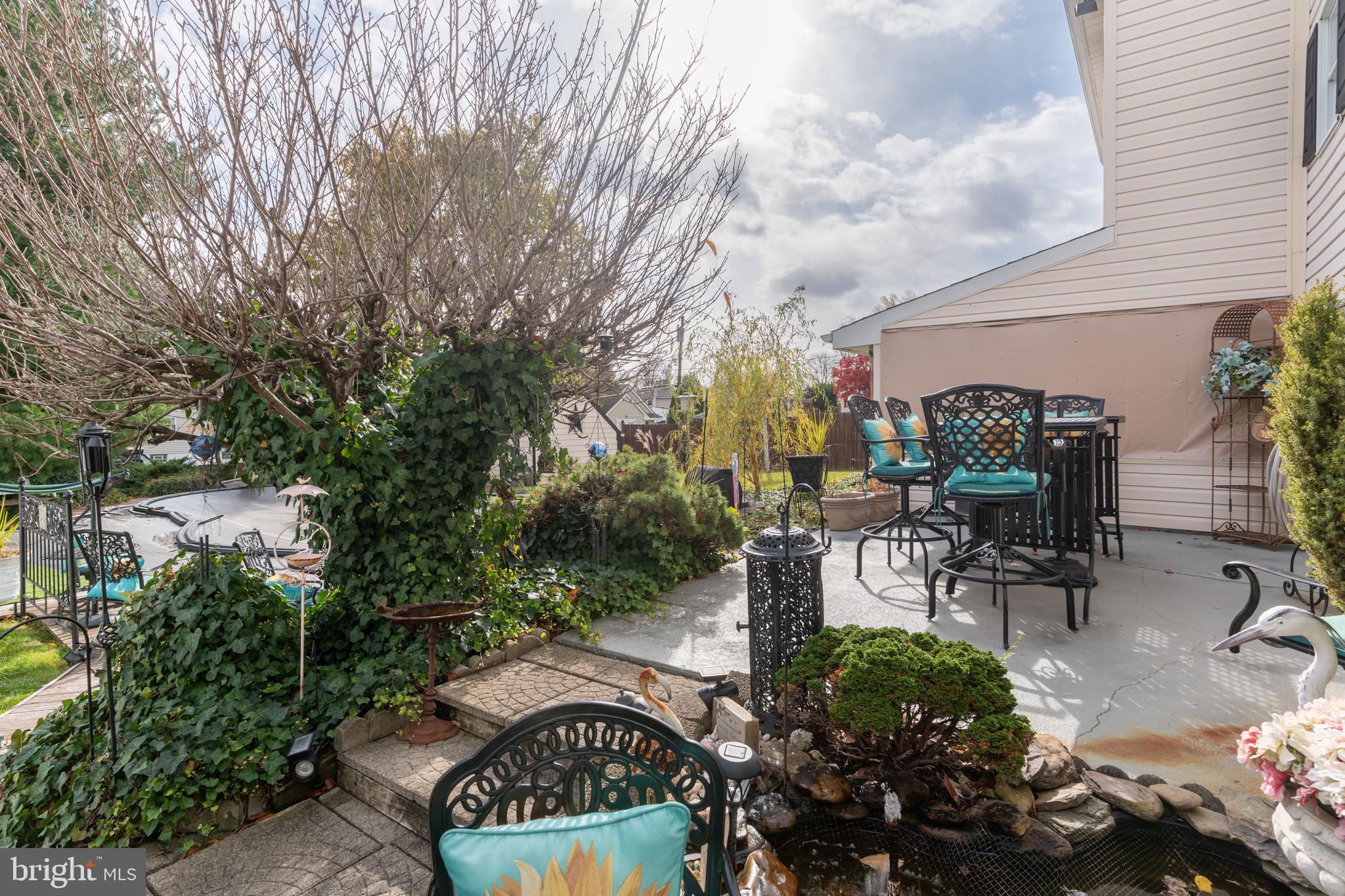 BURGUNDY HILLS - Residential