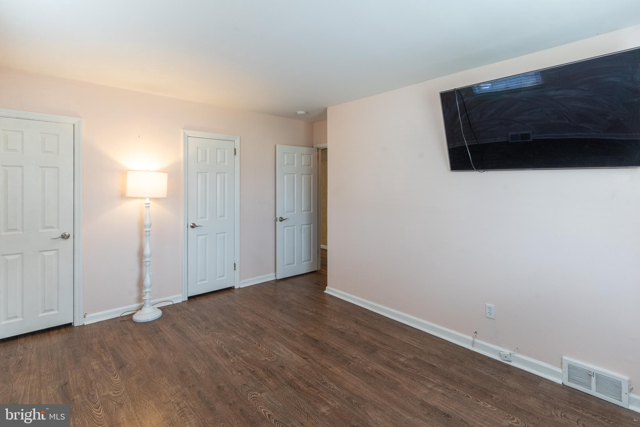 BURGUNDY HILLS - Residential