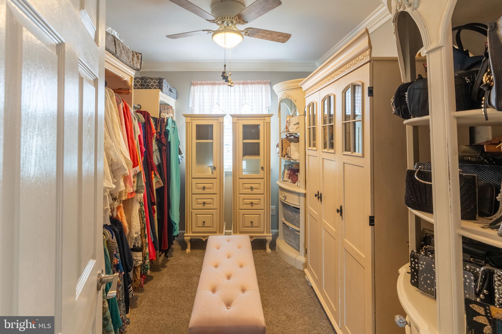 BURGUNDY HILLS - Residential