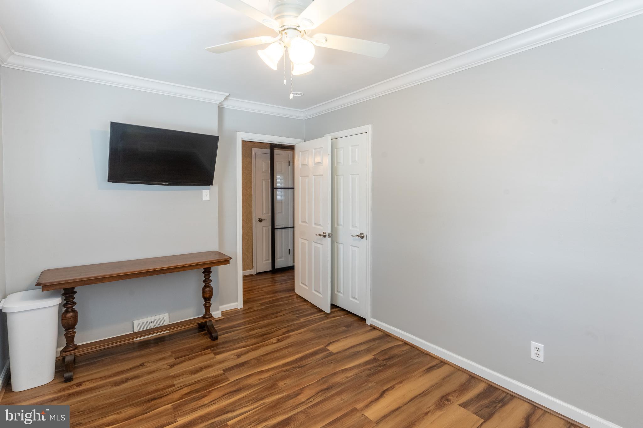 BURGUNDY HILLS - Residential