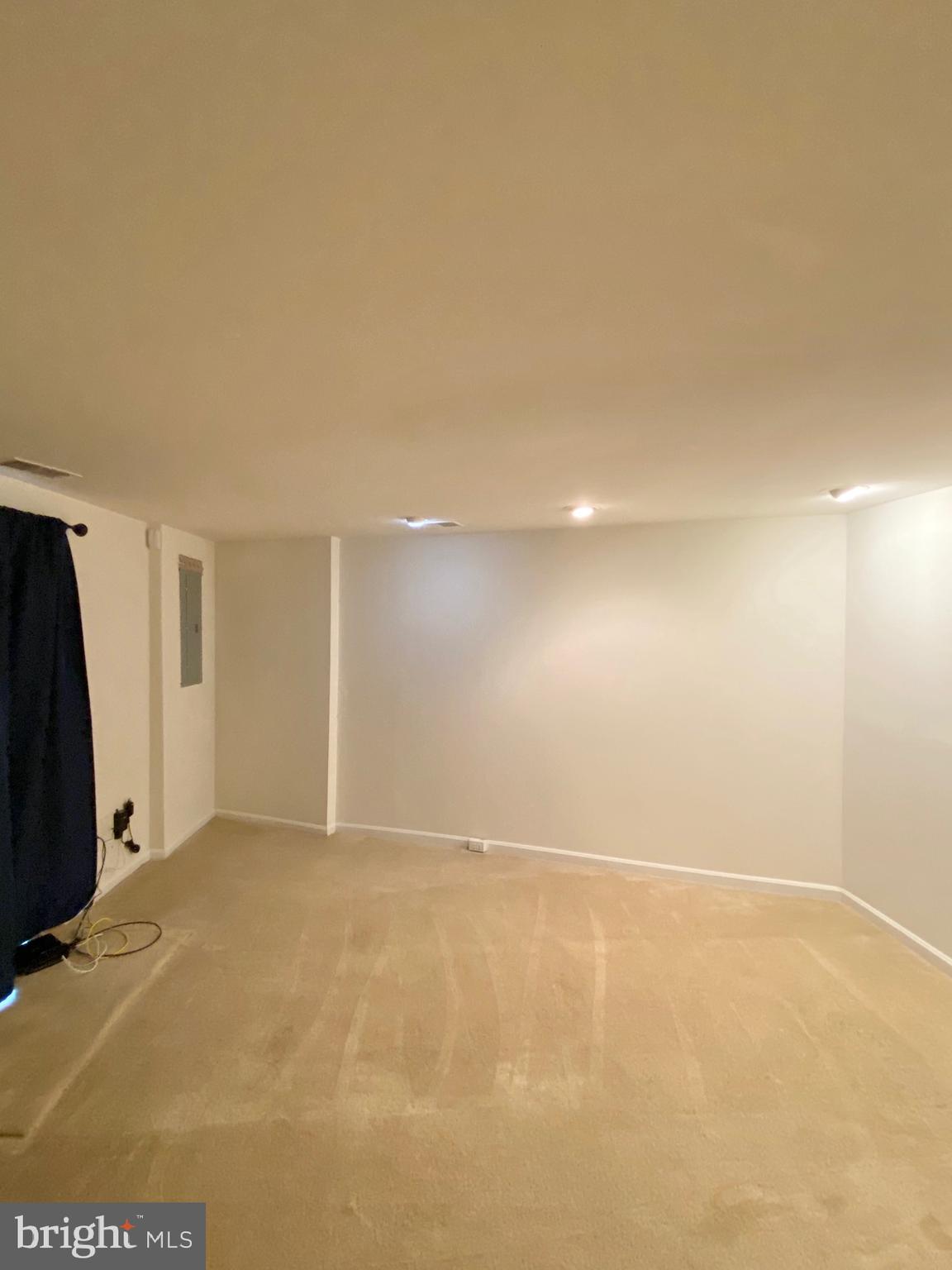 KINGSTOWNE - Residential Lease