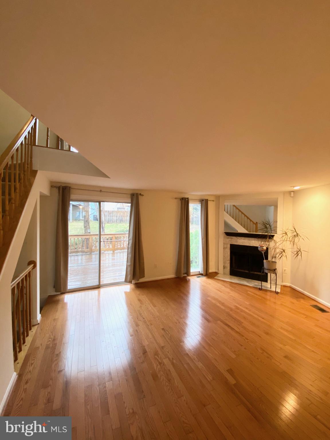 KINGSTOWNE - Residential Lease