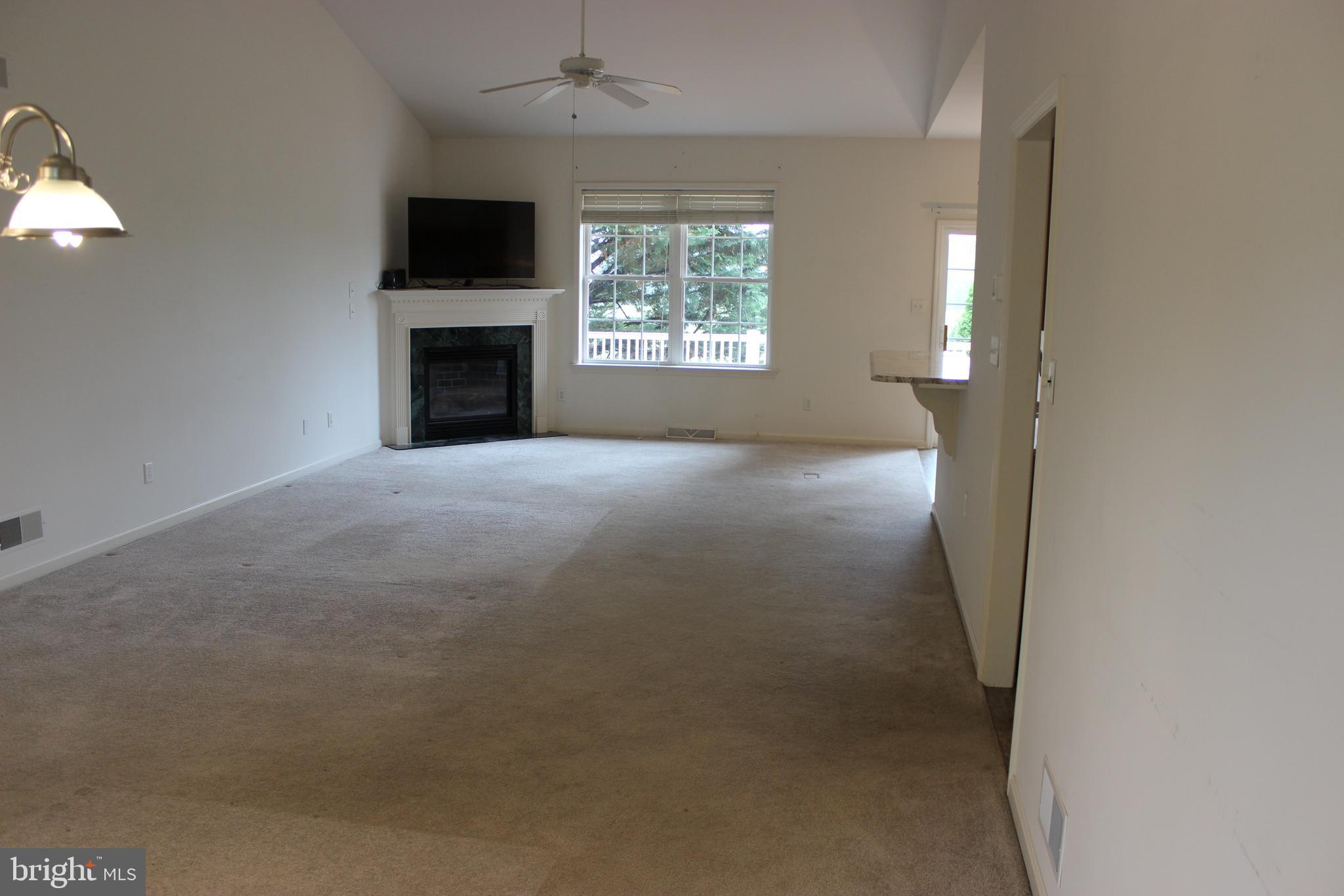 LINCOLNS MEADOW - Residential