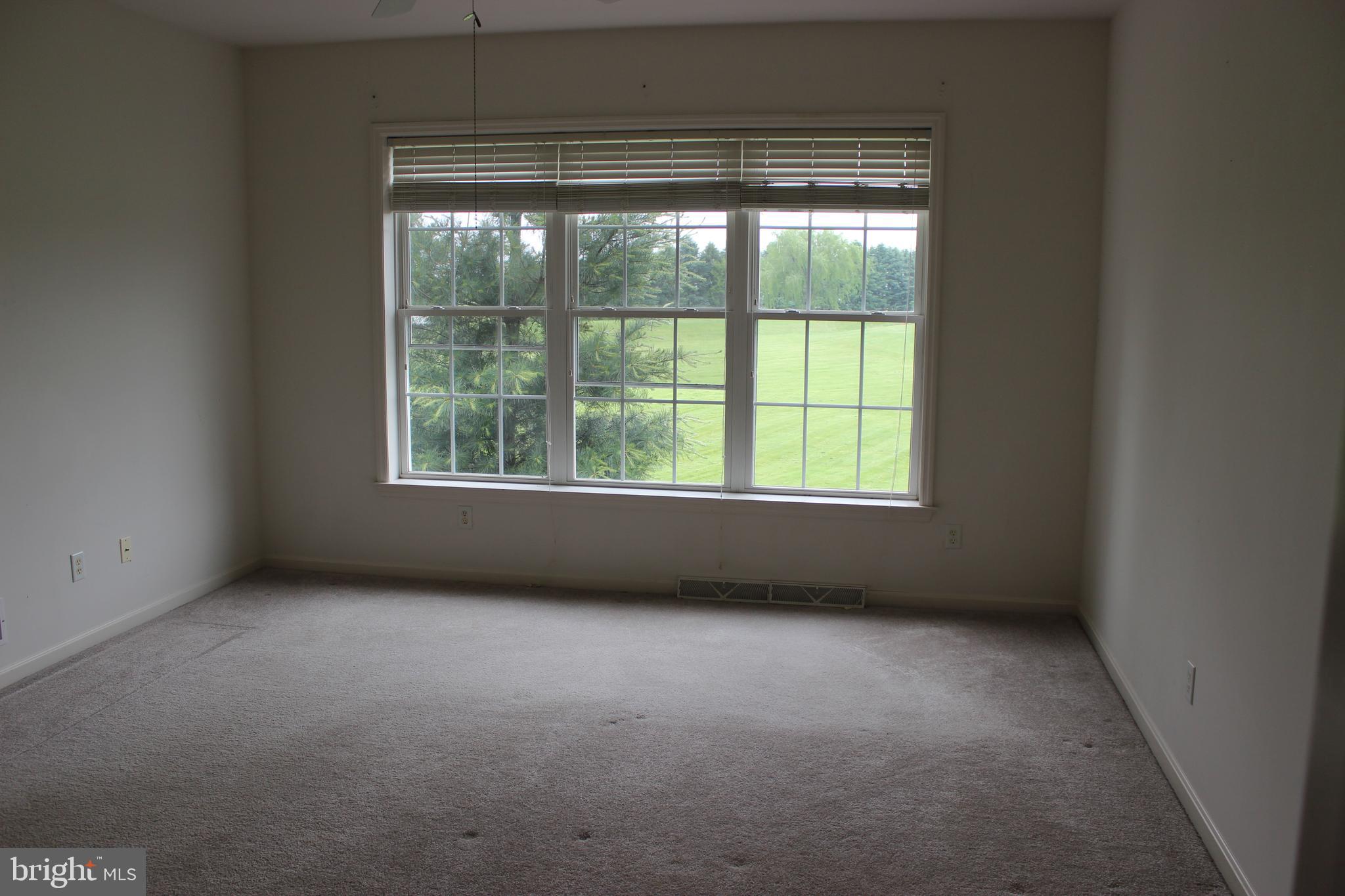 LINCOLNS MEADOW - Residential