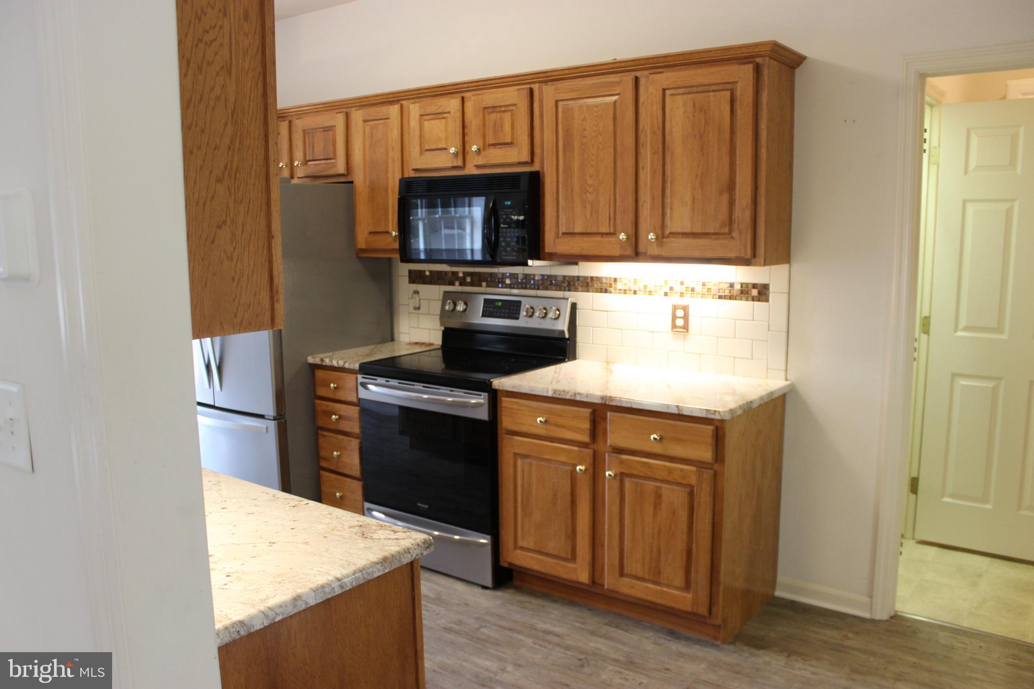 LINCOLNS MEADOW - Residential