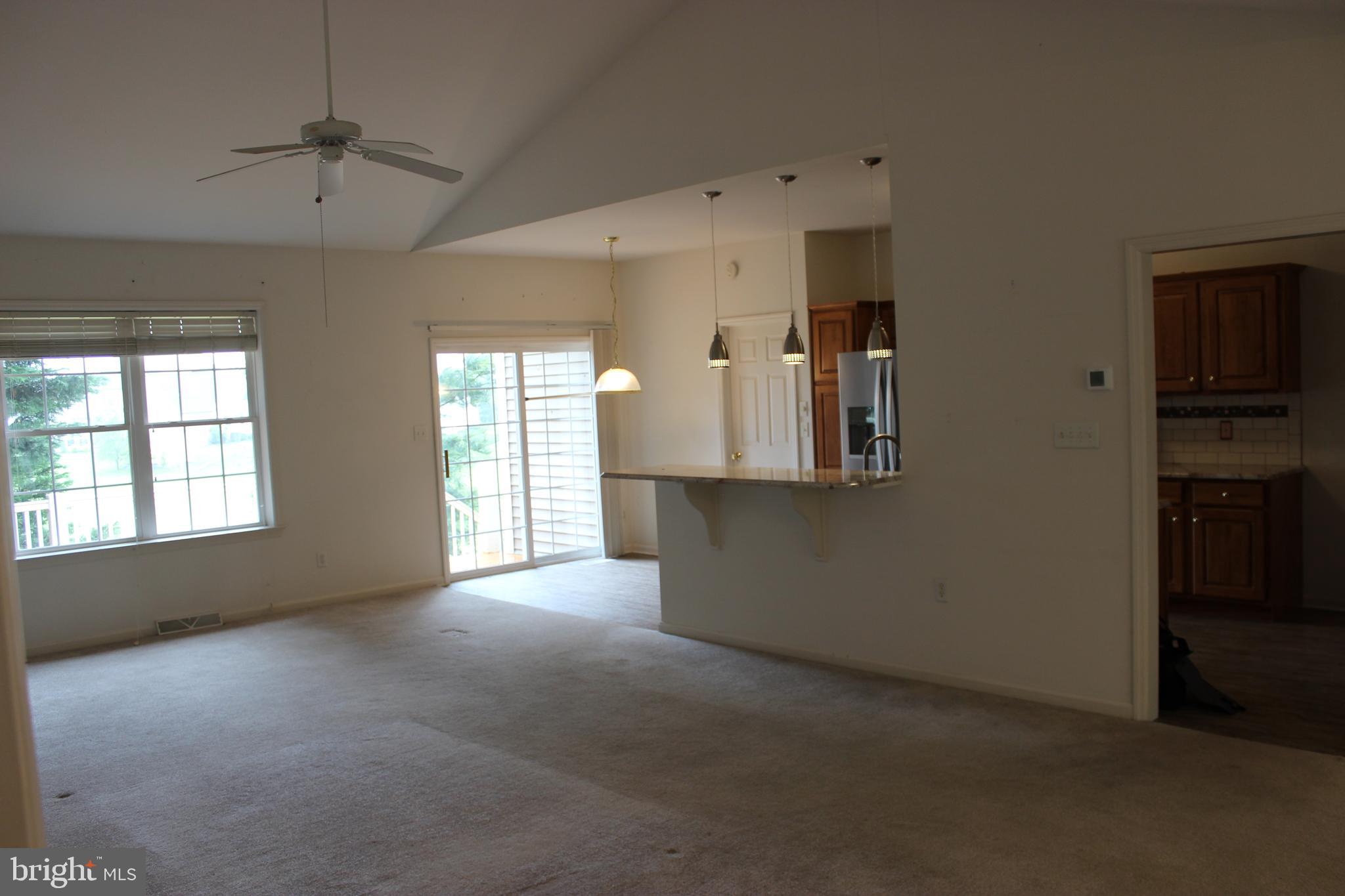 LINCOLNS MEADOW - Residential