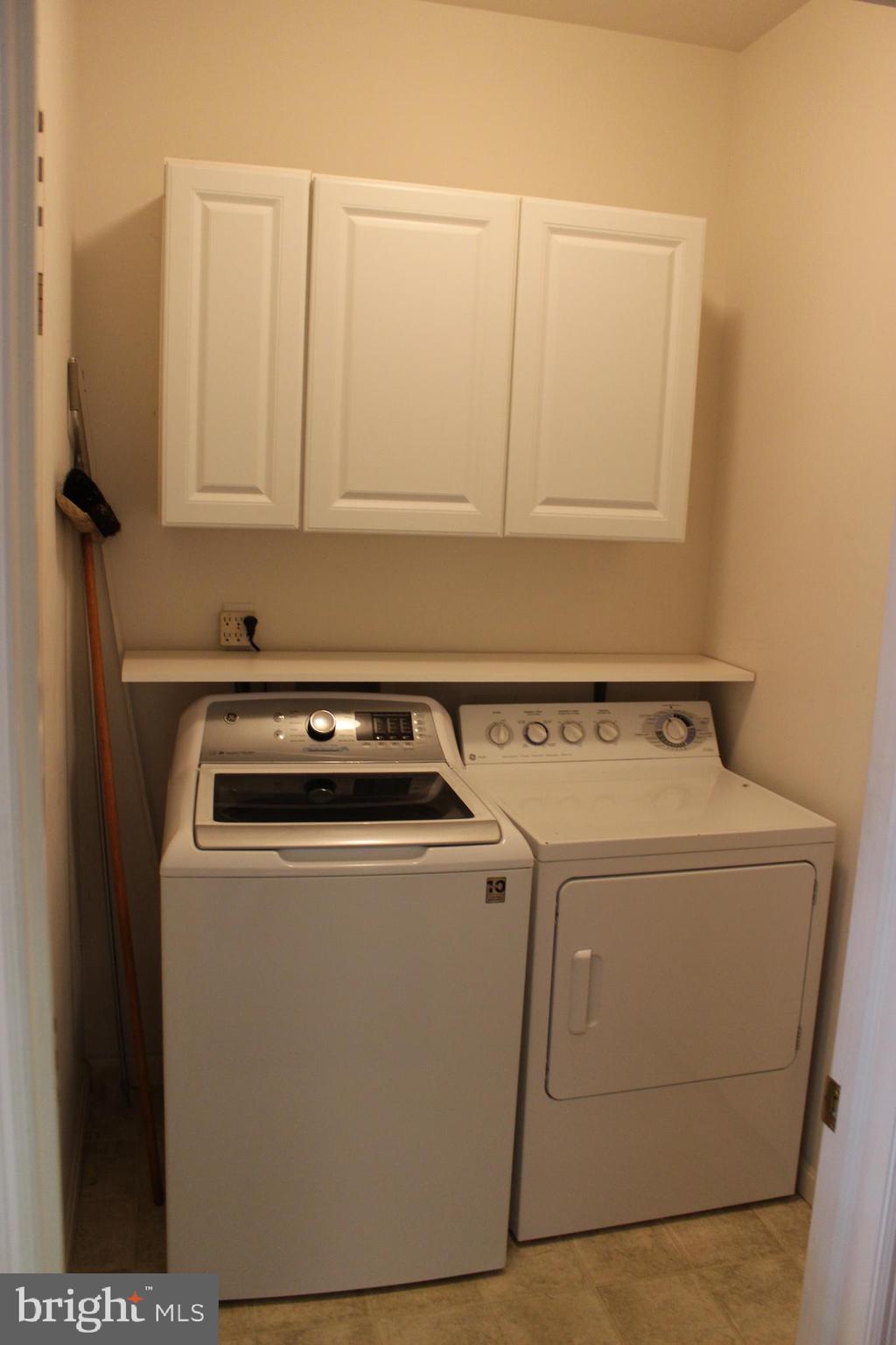 LINCOLNS MEADOW - Residential