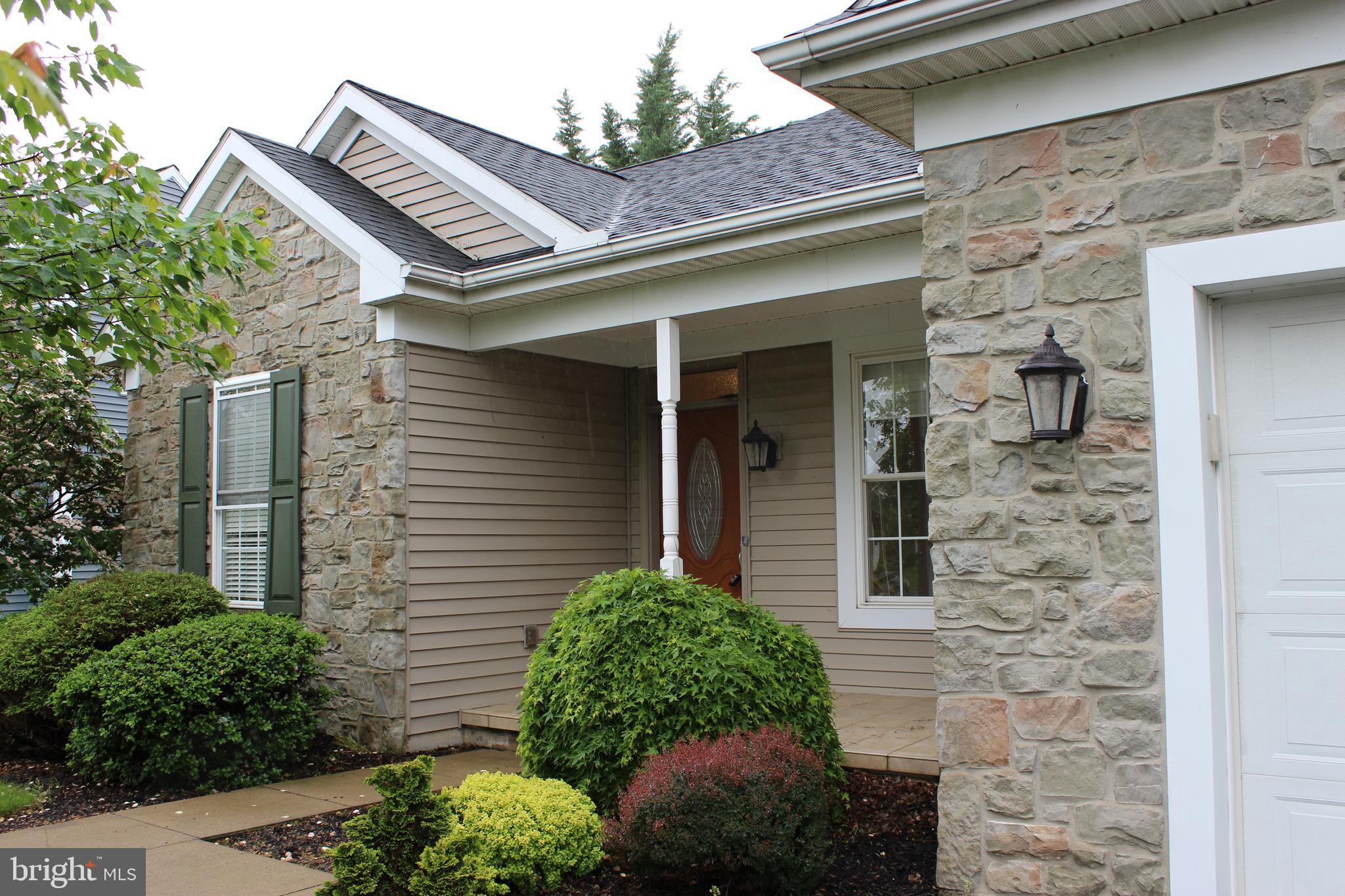 LINCOLNS MEADOW - Residential