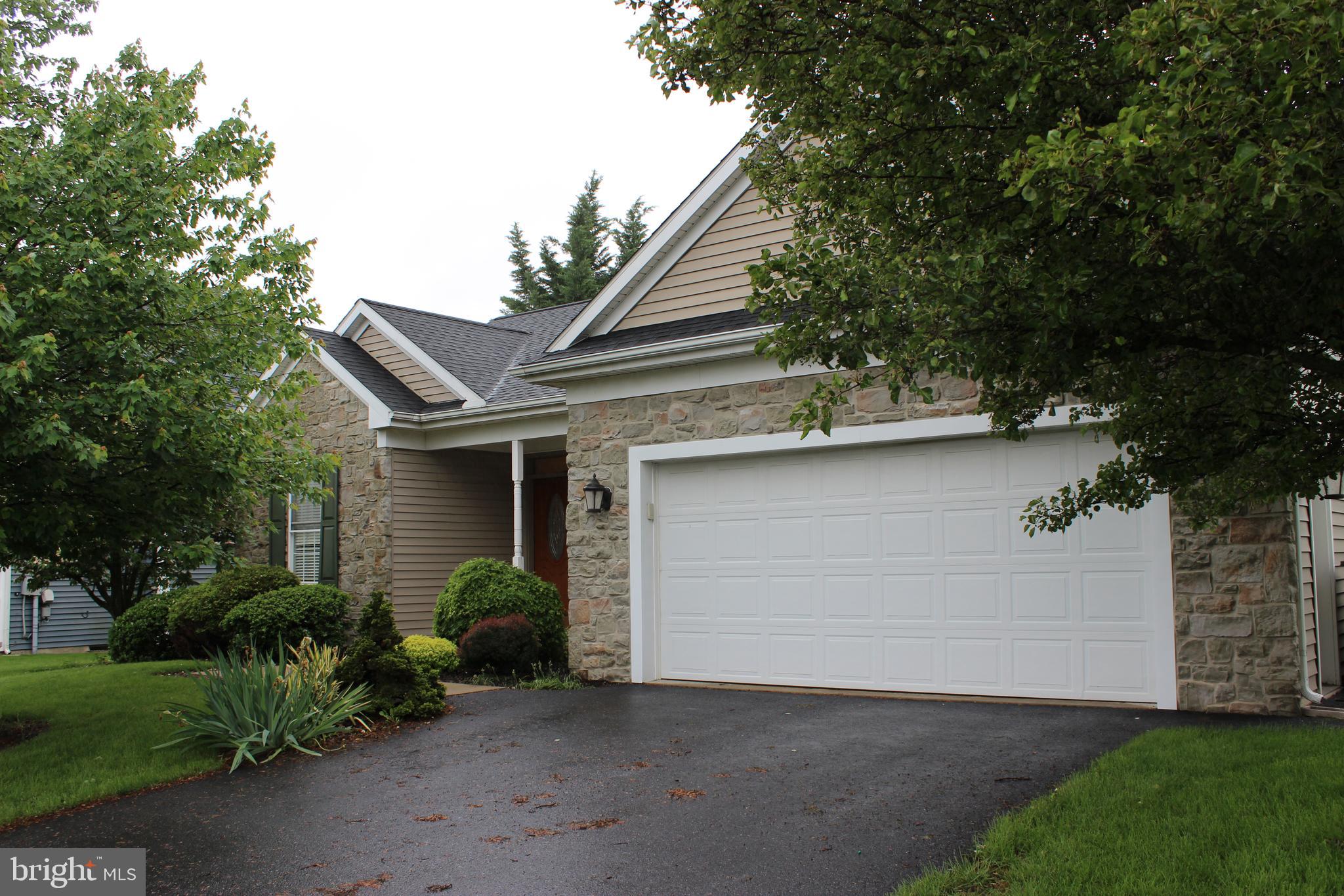 LINCOLNS MEADOW - Residential