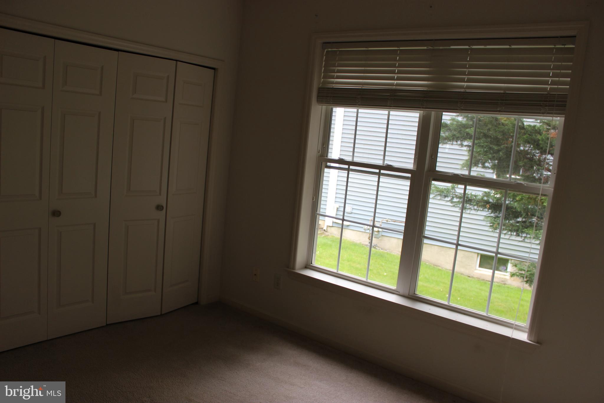 LINCOLNS MEADOW - Residential