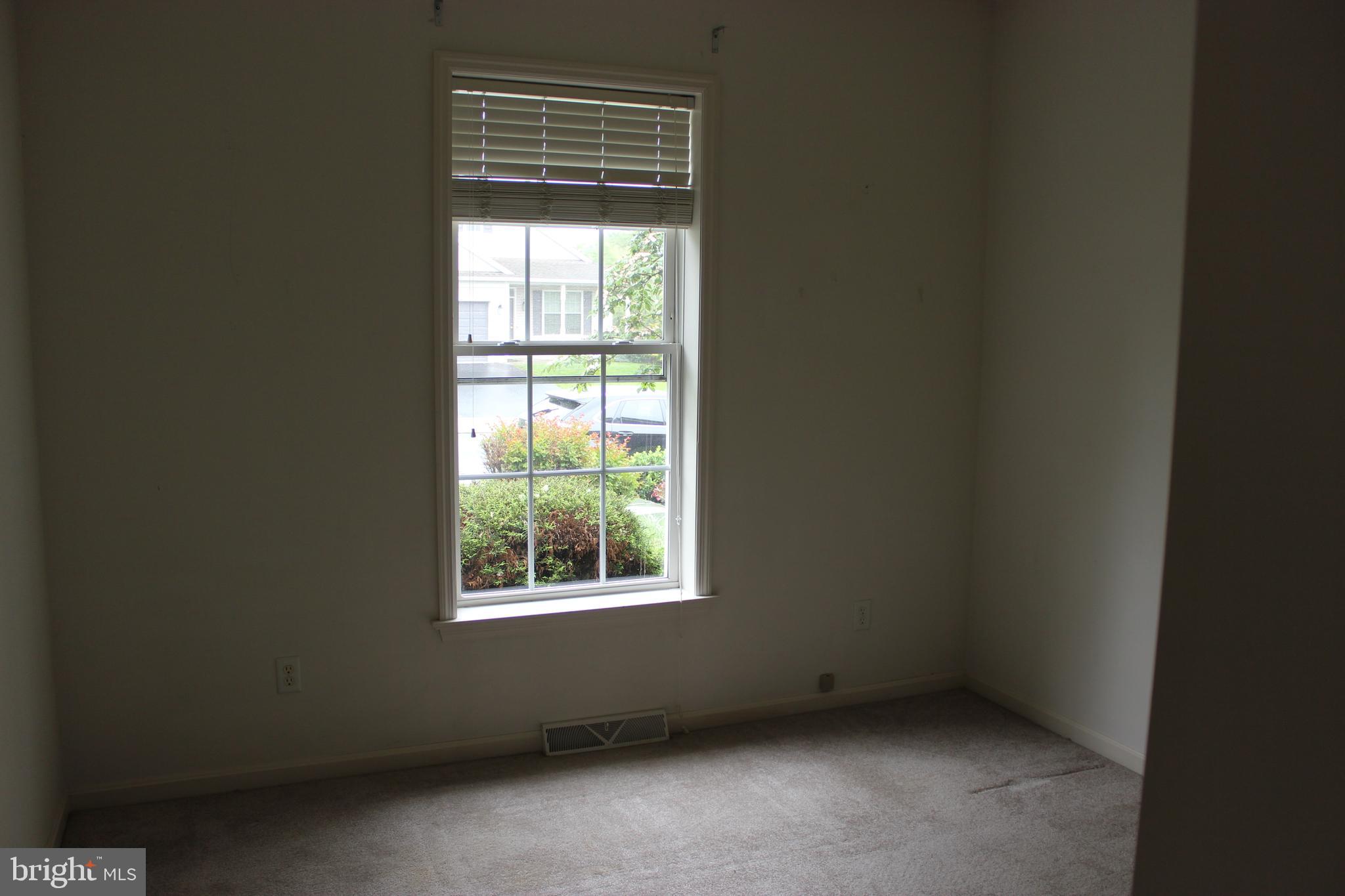 LINCOLNS MEADOW - Residential