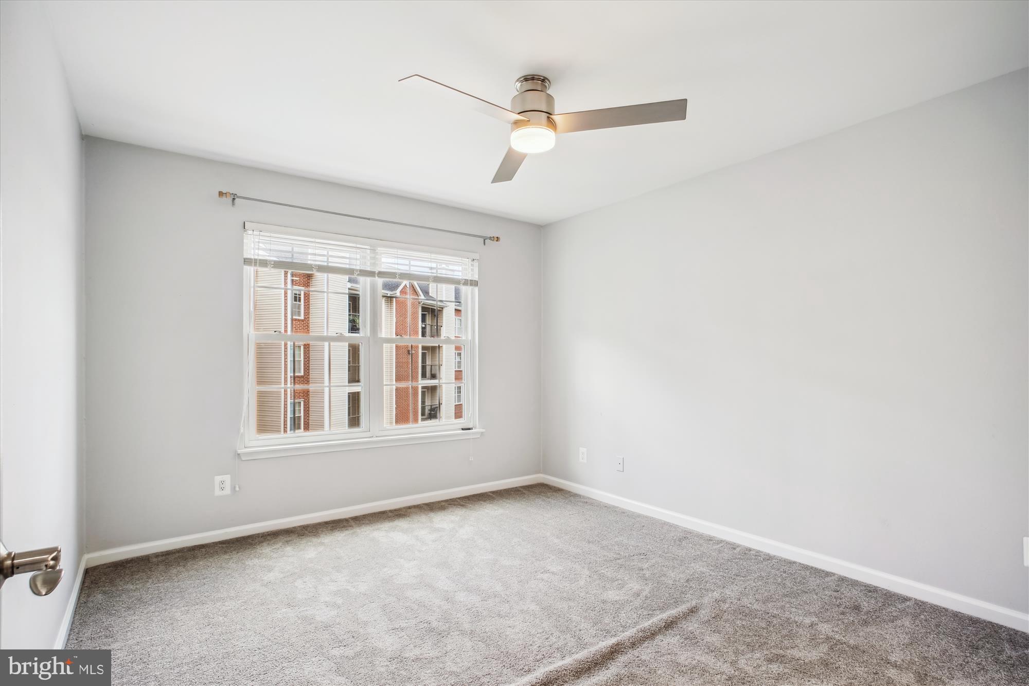 POINTE AT PARK CENTER - Residential Lease