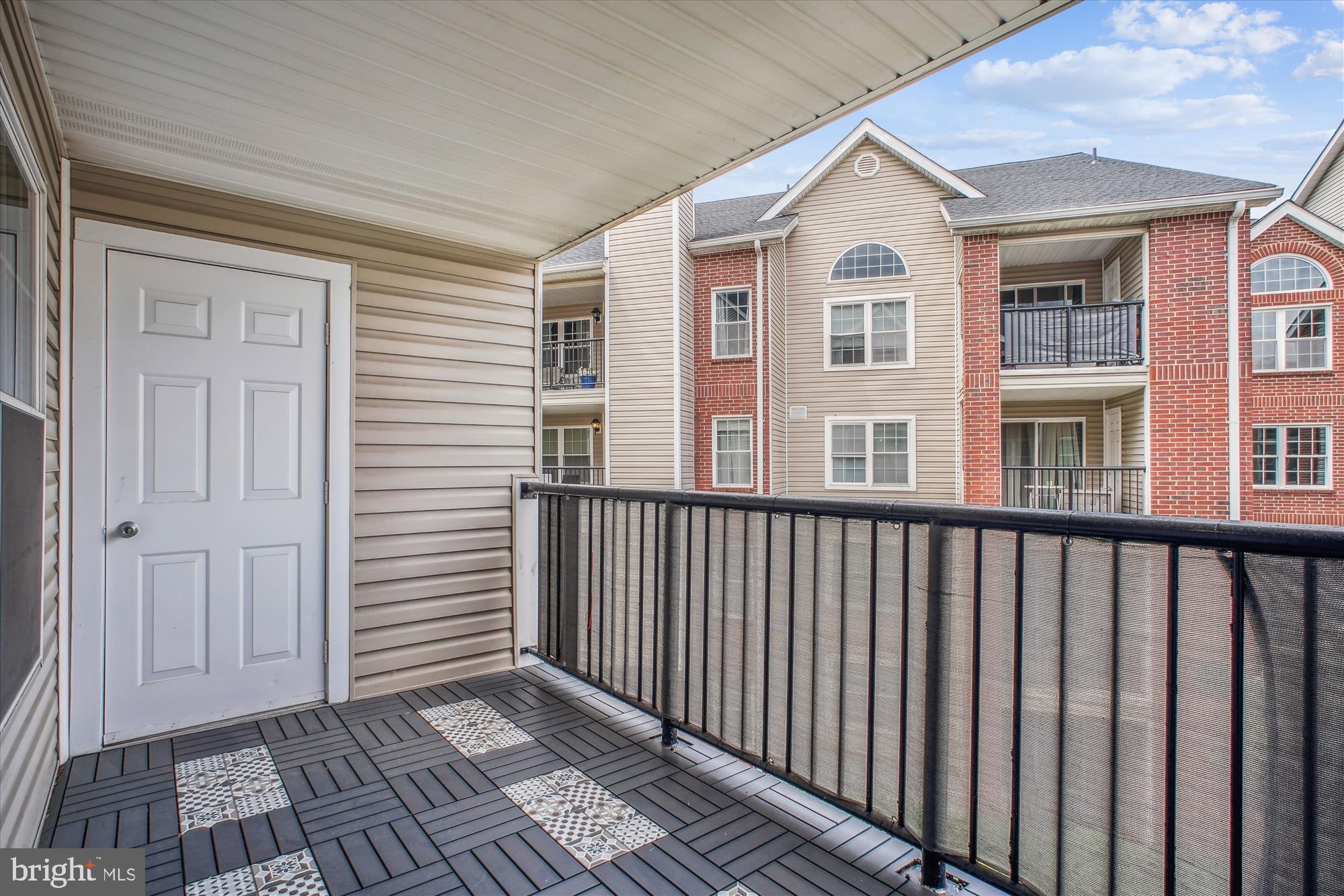 POINTE AT PARK CENTER - Residential Lease