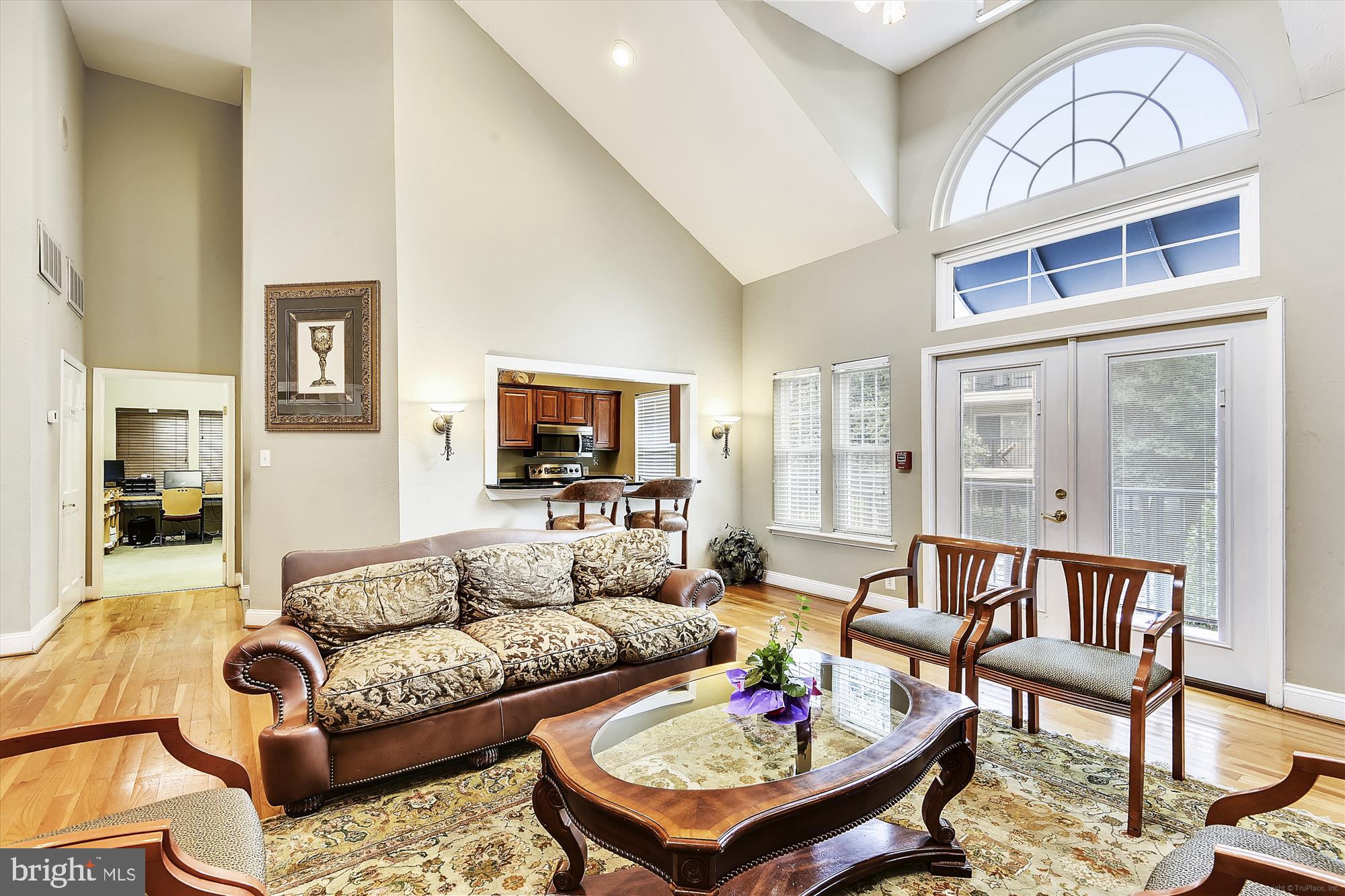 POINTE AT PARK CENTER - Residential Lease