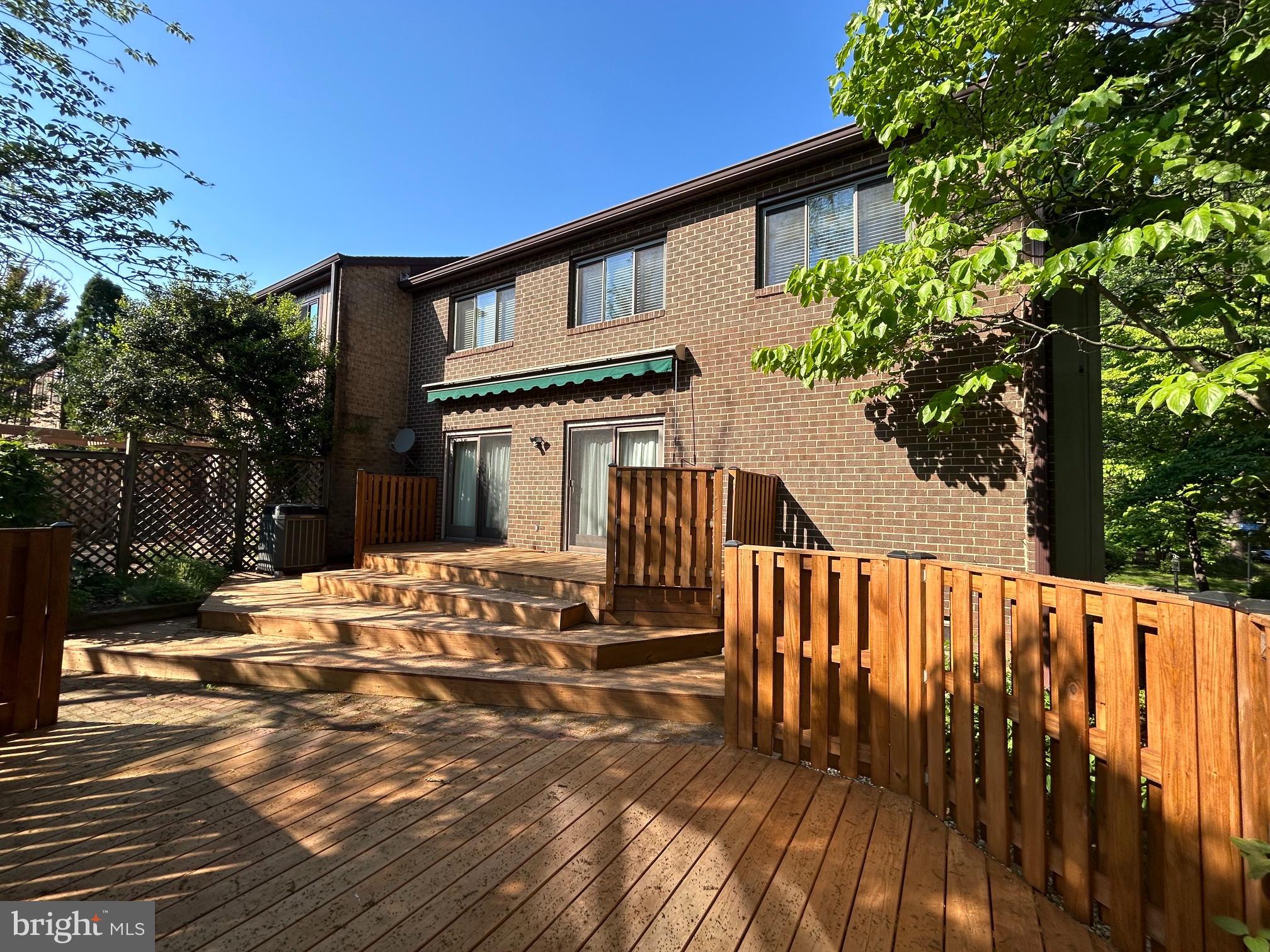 5632 THICKET LANE