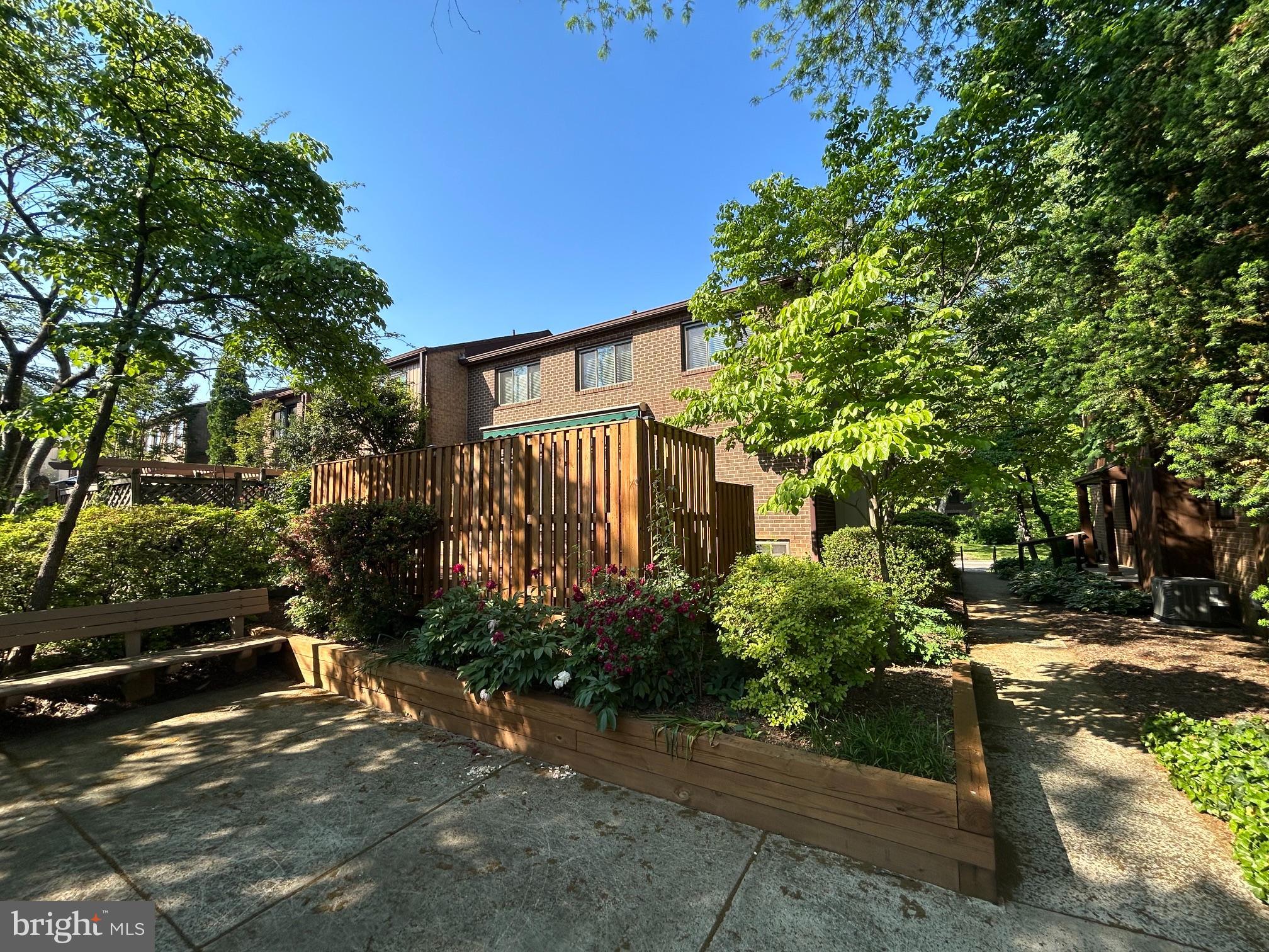 5632 THICKET LANE