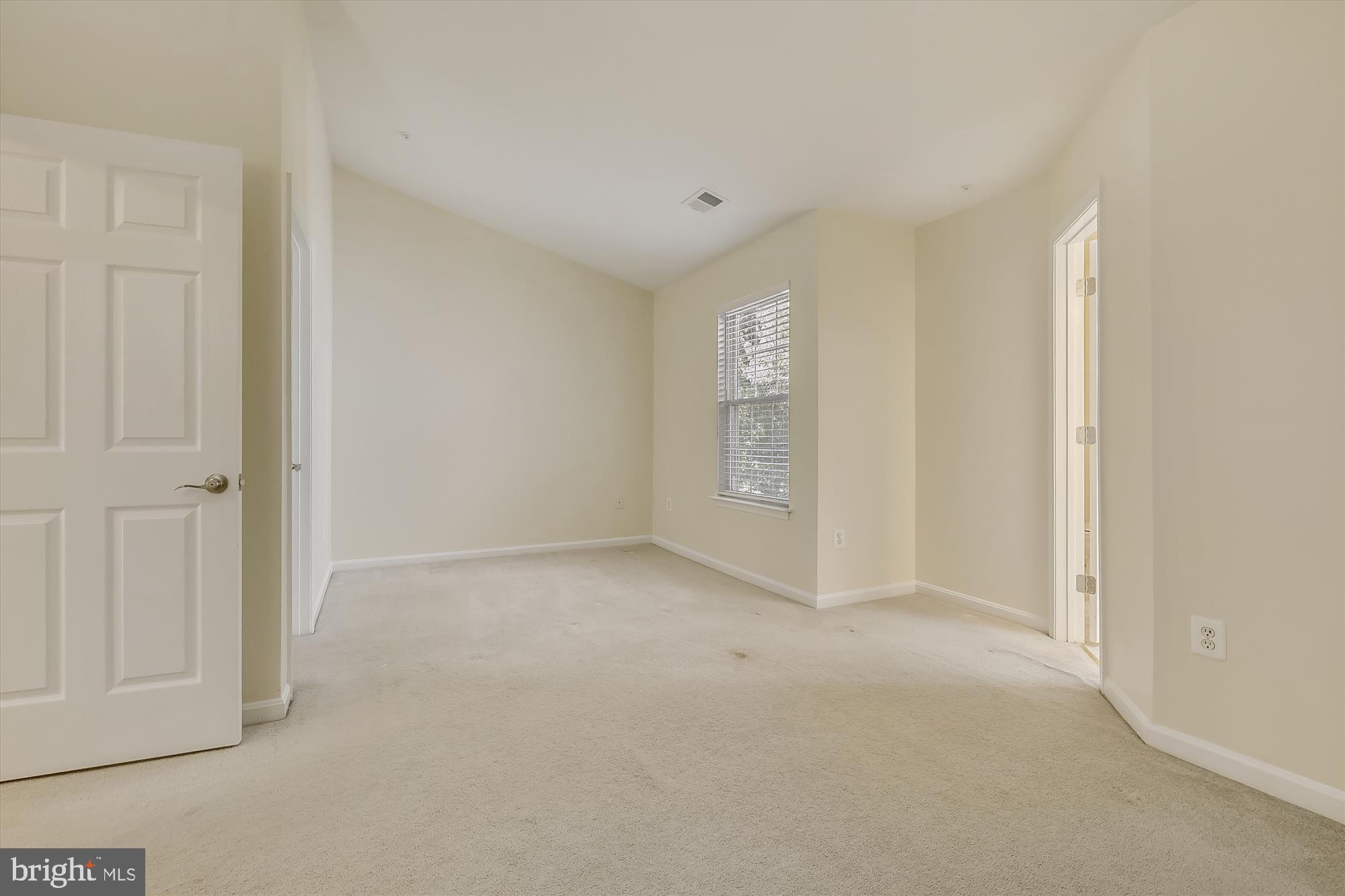 CARRIAGE PINES/LAKE VILL - Residential Lease