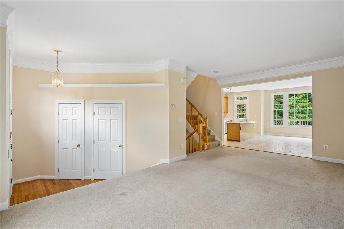 5569 JOWETT COURT