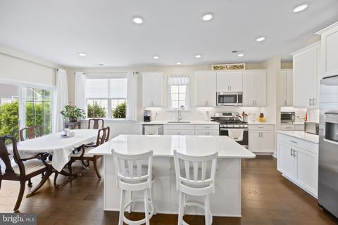 Photo of 38 Keeneland, NEW EGYPT, NJ 08533 (MLS # NJOC2043450)