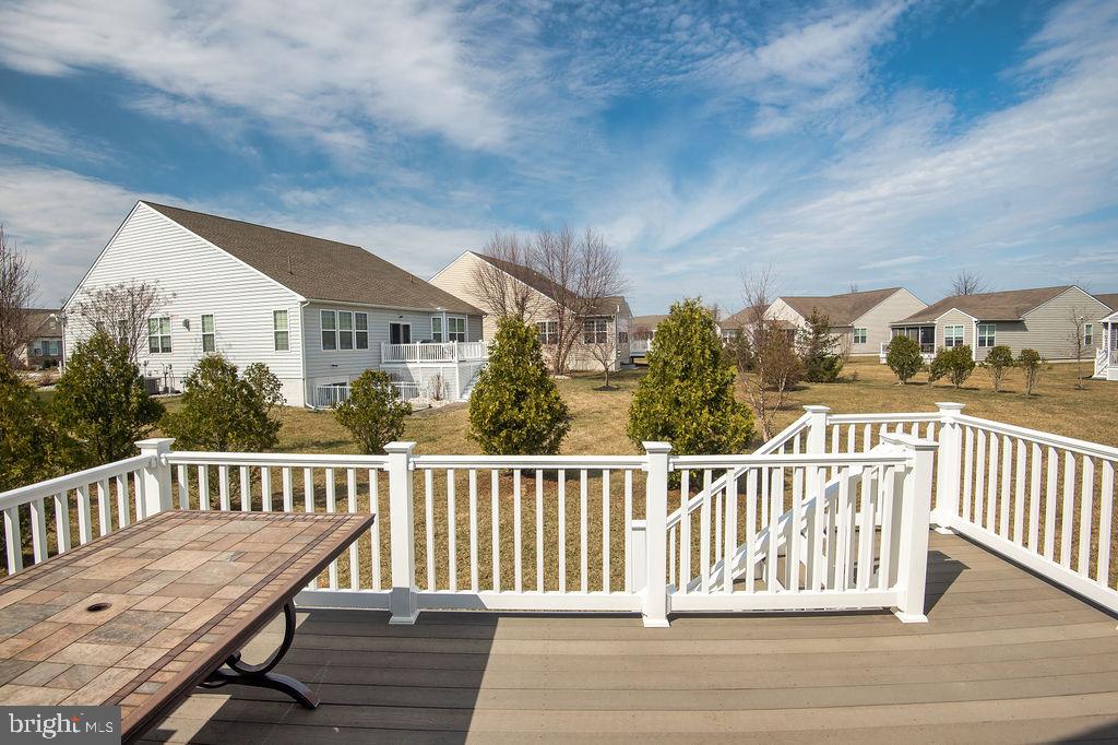 FOUR SEASONS AT SILVER MAPLE - Residential