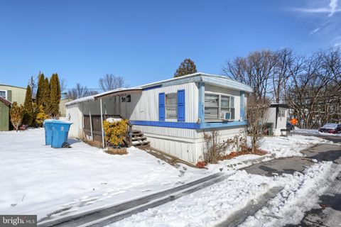 Mobile Home For Sale - 2543 Rolo Court Ct<br/> Cumberland County, MECHANICSBURG, PA 17055