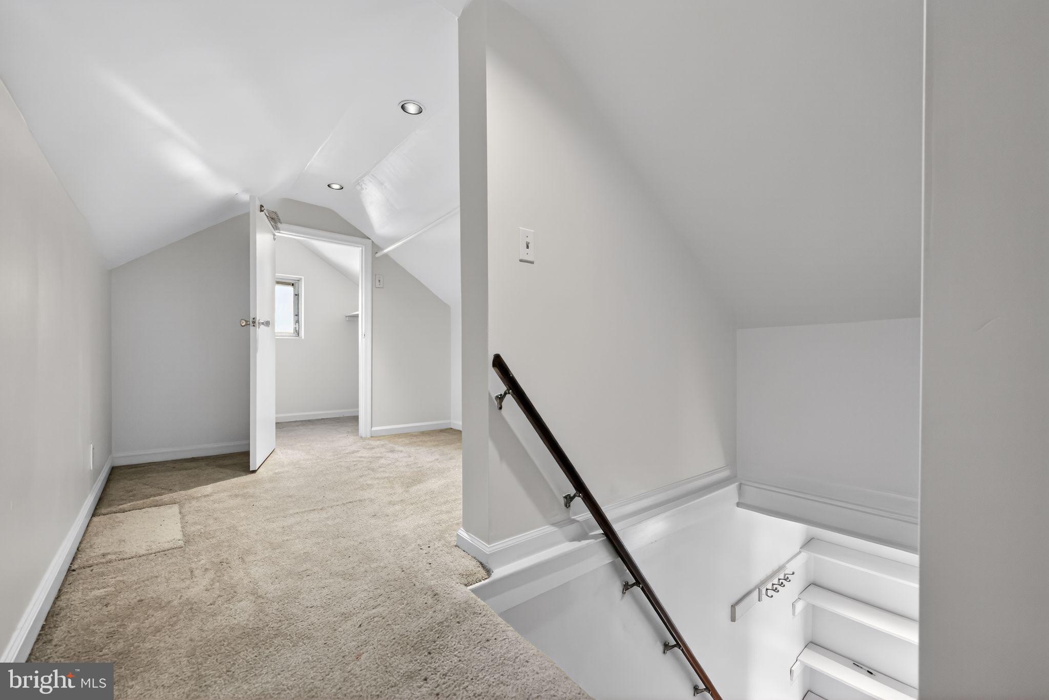 ELKINS PARK - Residential