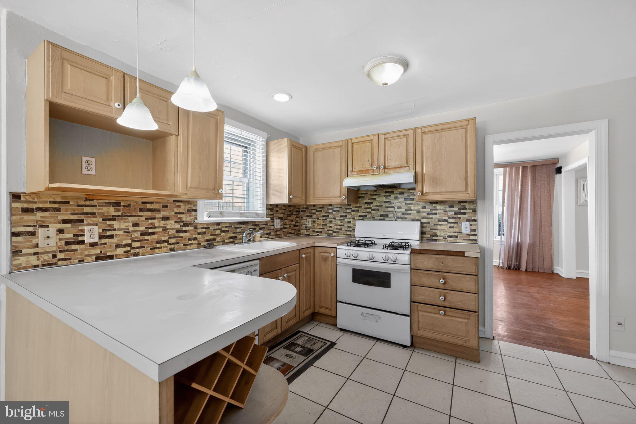 ELKINS PARK - Residential