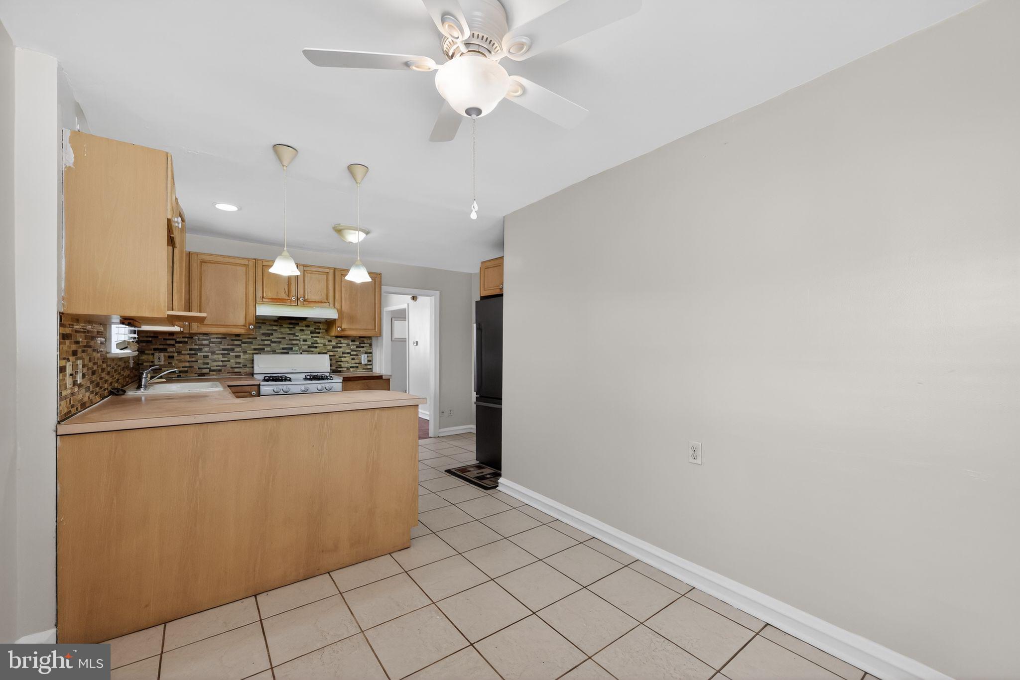 ELKINS PARK - Residential