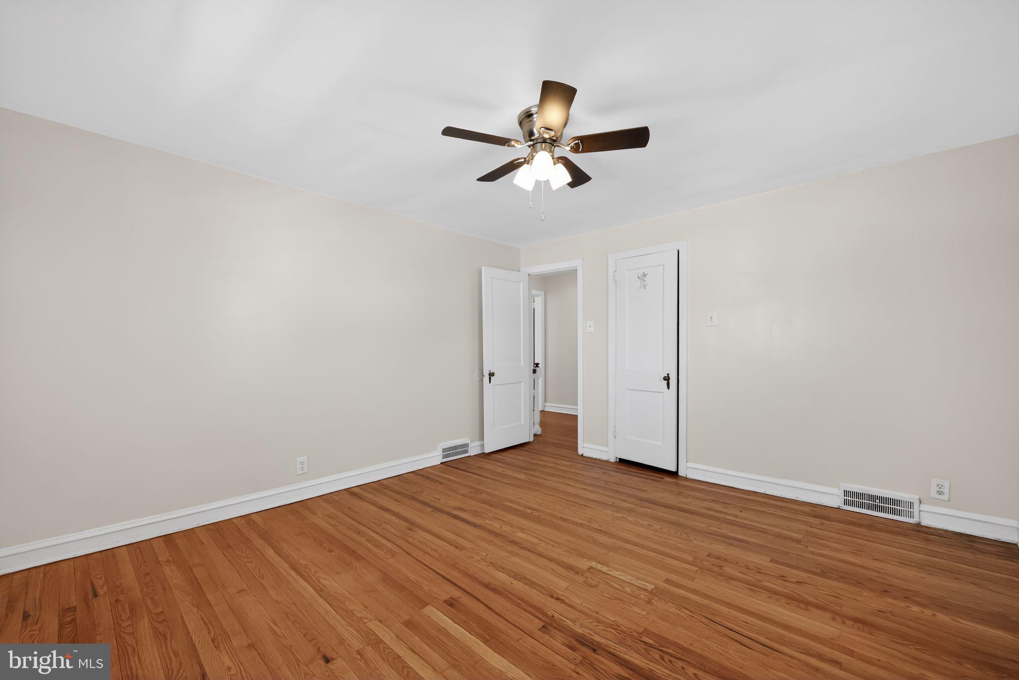 ELKINS PARK - Residential