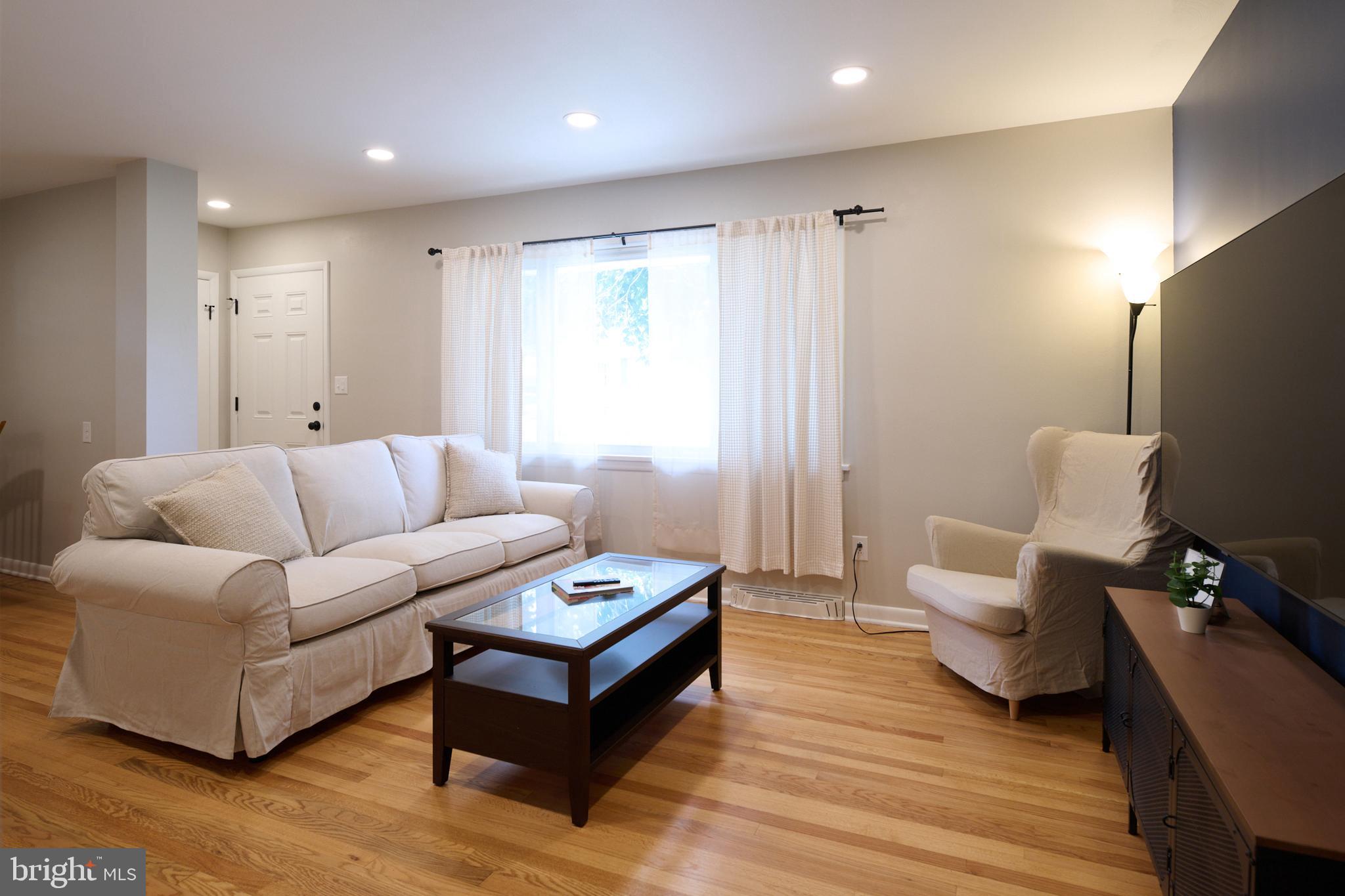 THE HILL - Residential