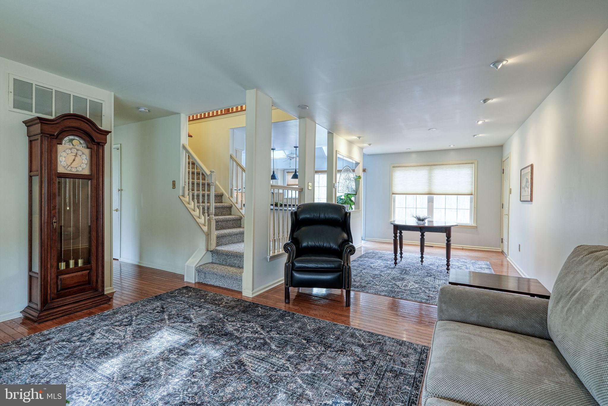 COUNTRY GREENE - Residential